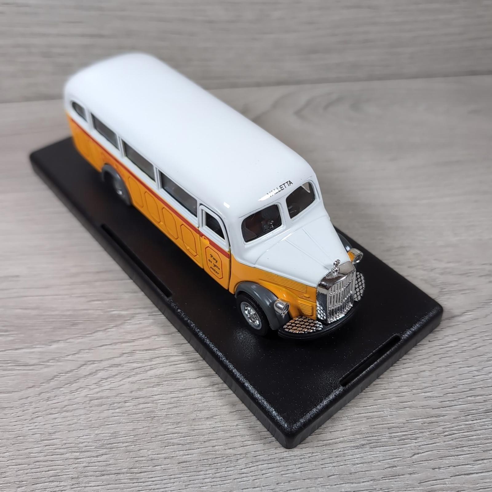 Sunnyside Collection Superior 1950 Mercedes Benz Omnibus O 3500