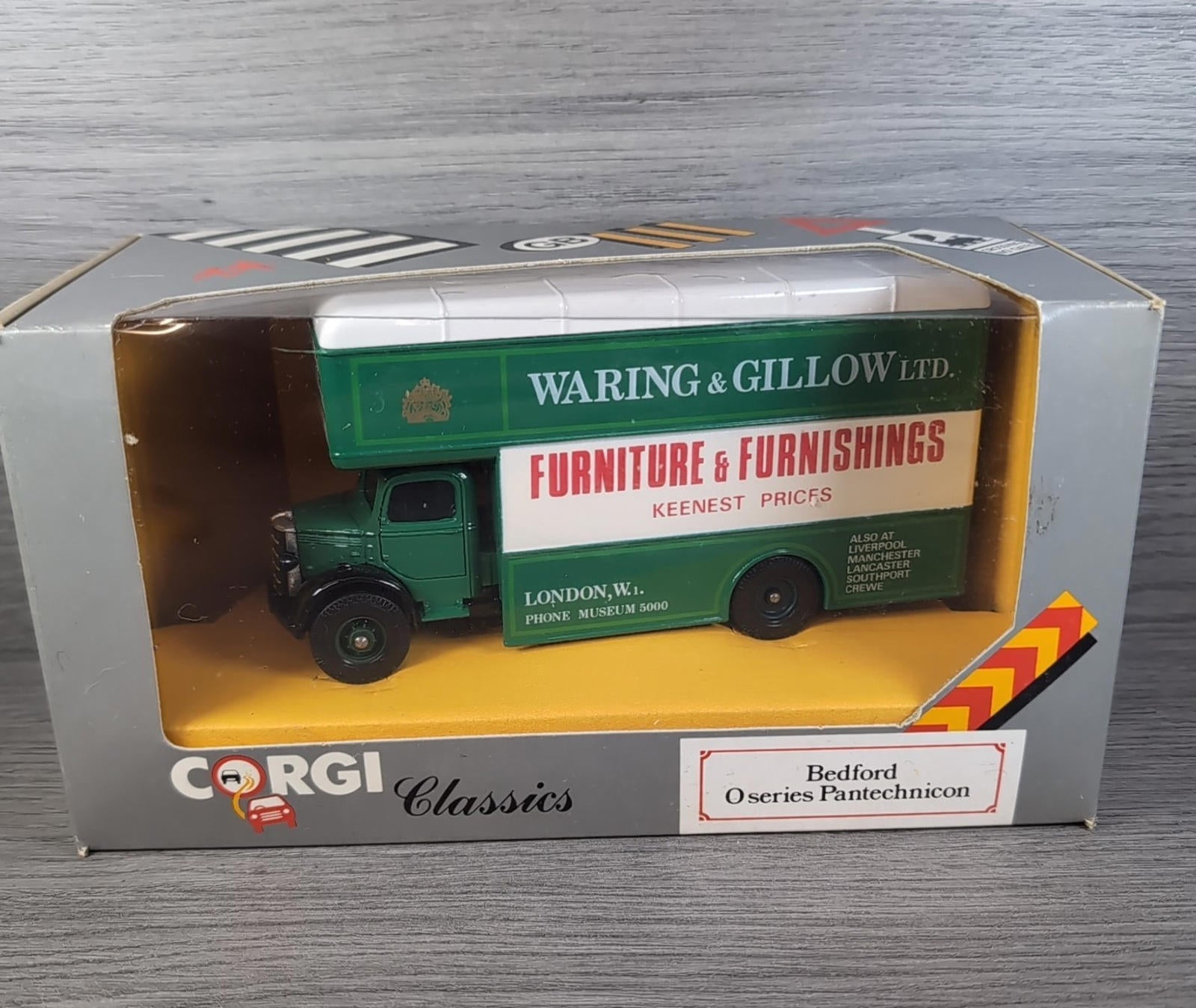 Corgi Classics C953/2 Bedford O Series Pantechnicon Die-Cast Model Van