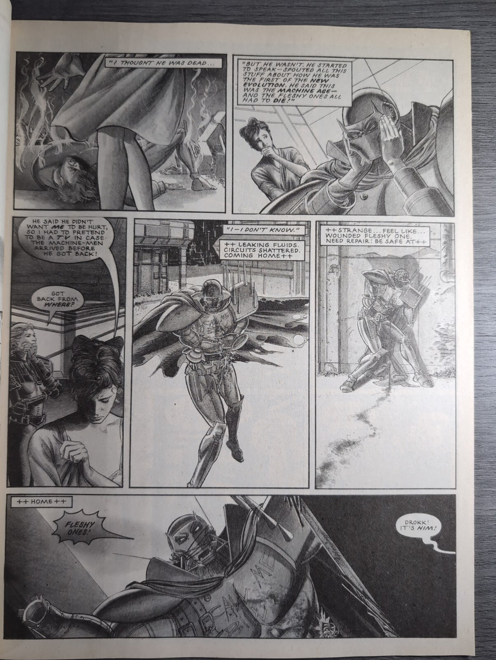 2000AD Prog 647 Featuring Judge Dread Comic 7th Oct 1989 Vintage Retro Comic - Retrorama UK