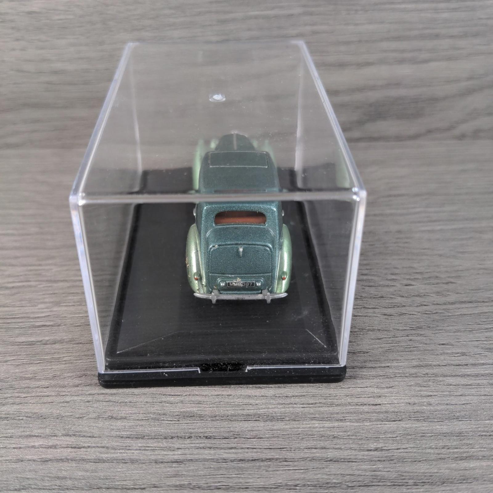 Oxford Automobile Company Green Bentley Mk VI 1:76 Scale Die-Cast Model - Retrorama UK
