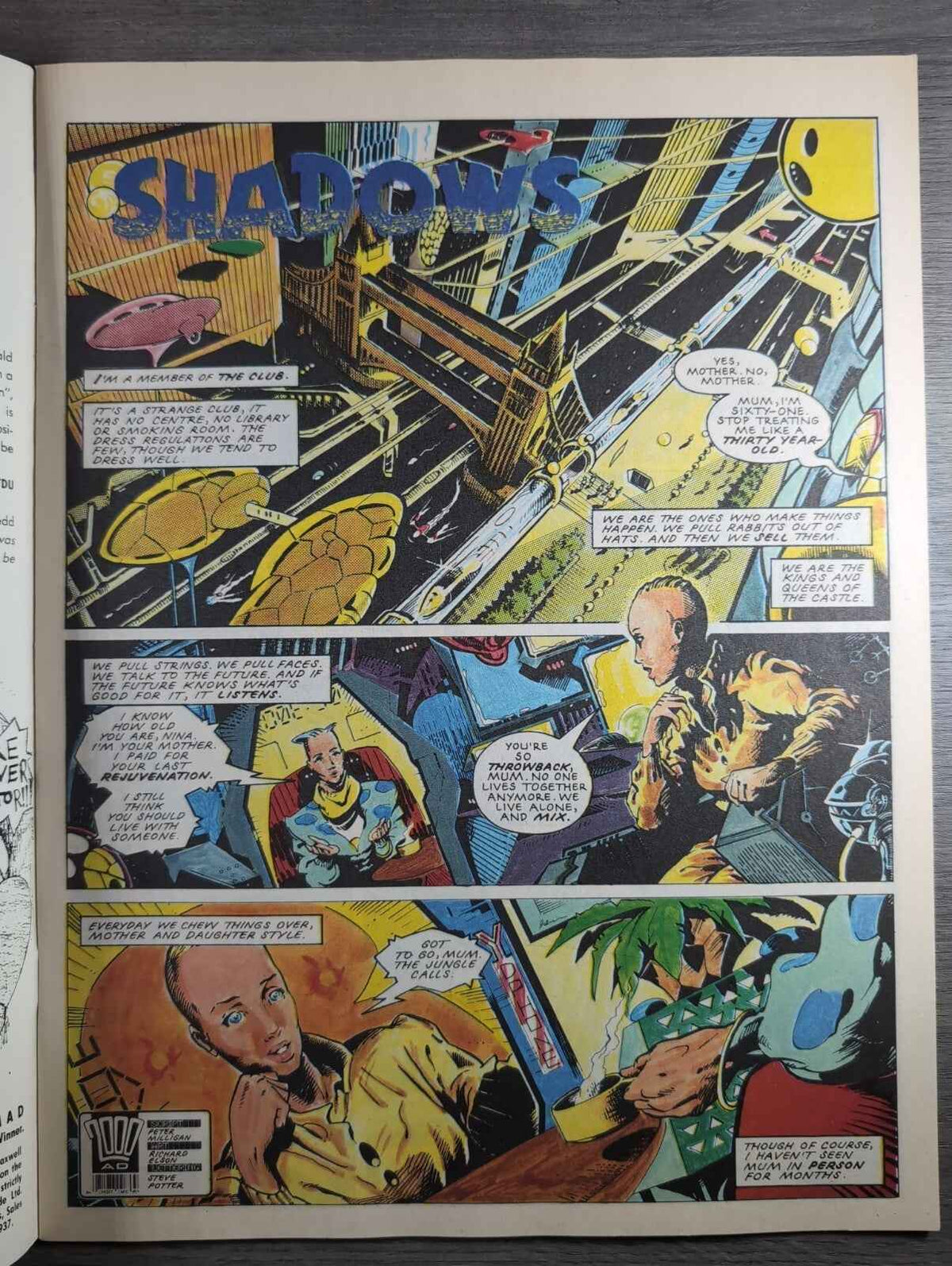 2000AD Prog 672 Featuring Judge Dredd Comic 31st March 1990 Vintage Retro Comic