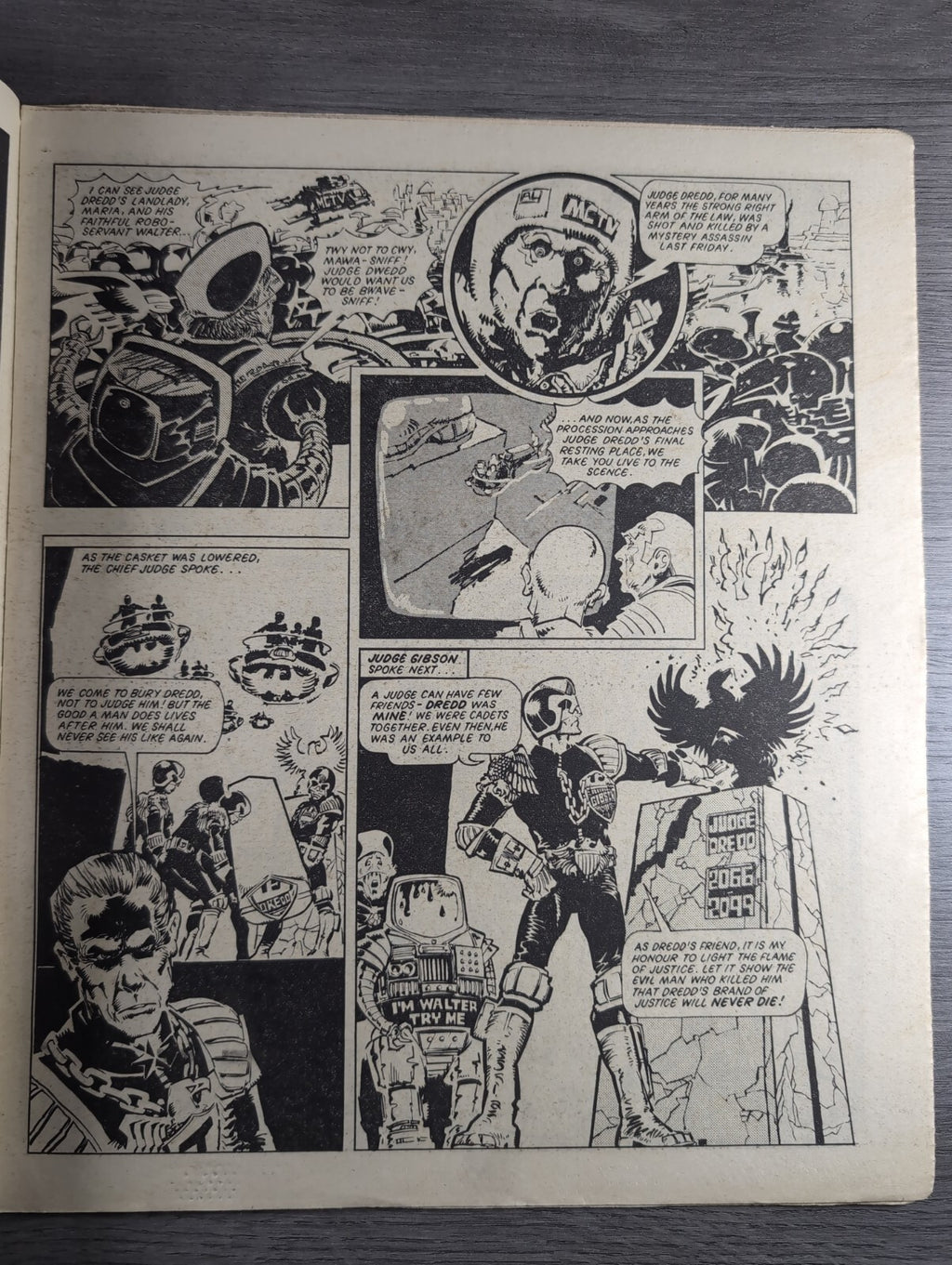 2000AD Prog 351 Featuring Judge Dredd Comic 14th Jan 1984 Vintage Retro Comic