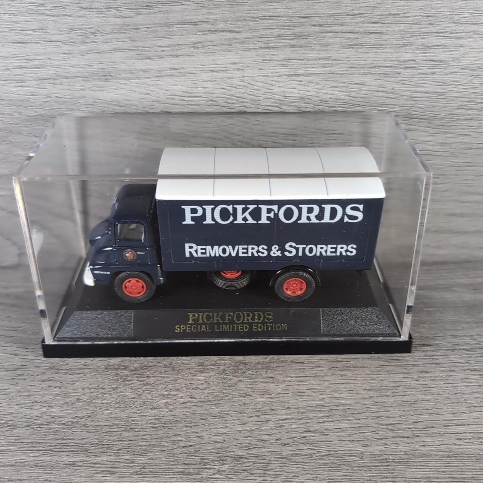 Vanguards Special Limited Edition Thames Trader Van 1:64 Pickfords VA6003