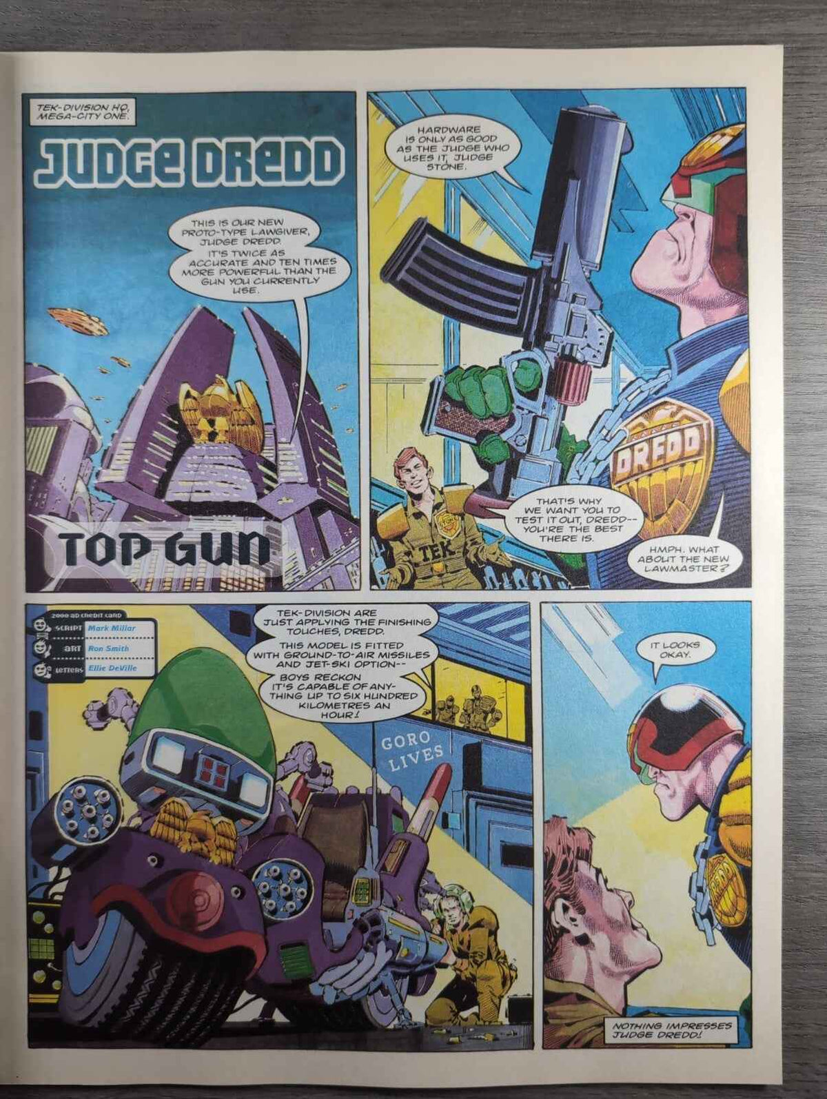 2000AD Prog 879 Featuring Judge Dredd Comic 18th March 1994 Vintage Retro Comic