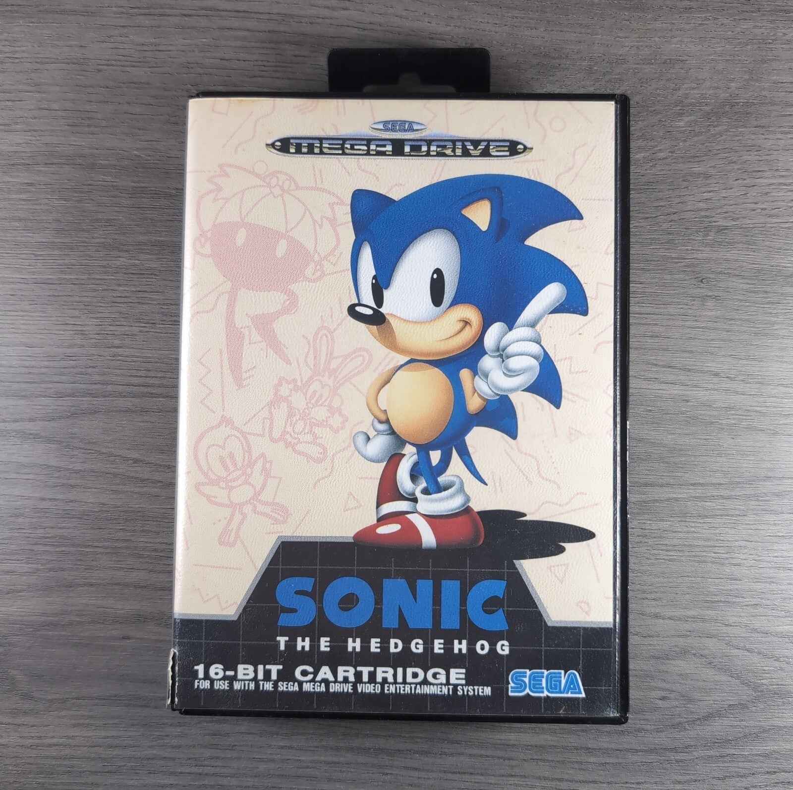 Sonic The Hedge Sega Mega Drive Game & Manual Tested & Working UK PAL Region