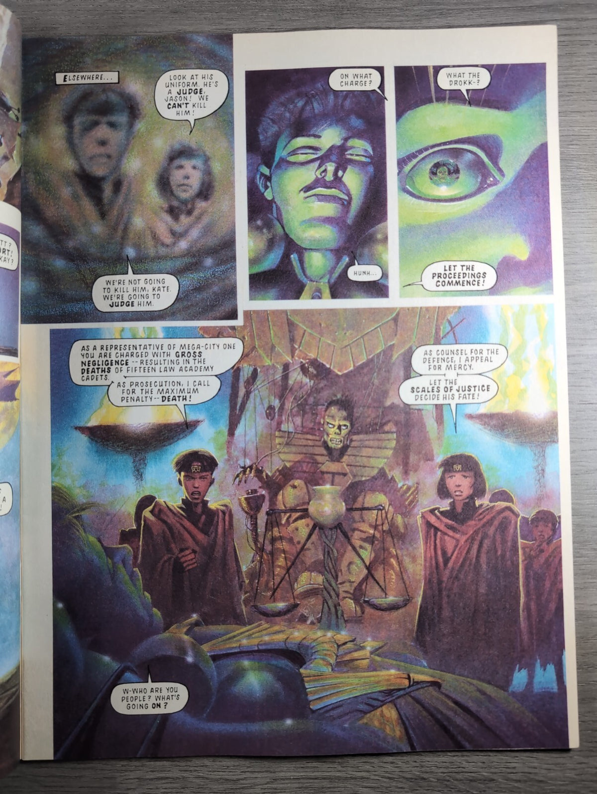 2000AD Prog 885 Featuring Judge Dredd Comic 29th April 1994 Vintage Retro Comic