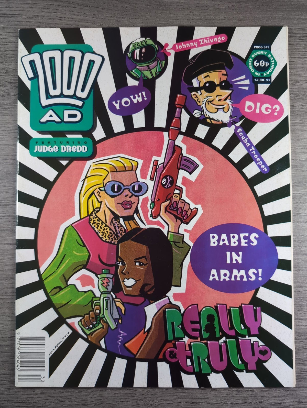 2000AD Prog 845 Featuring Judge Dredd Comic 24th July 1993 Vintage Retro Comic