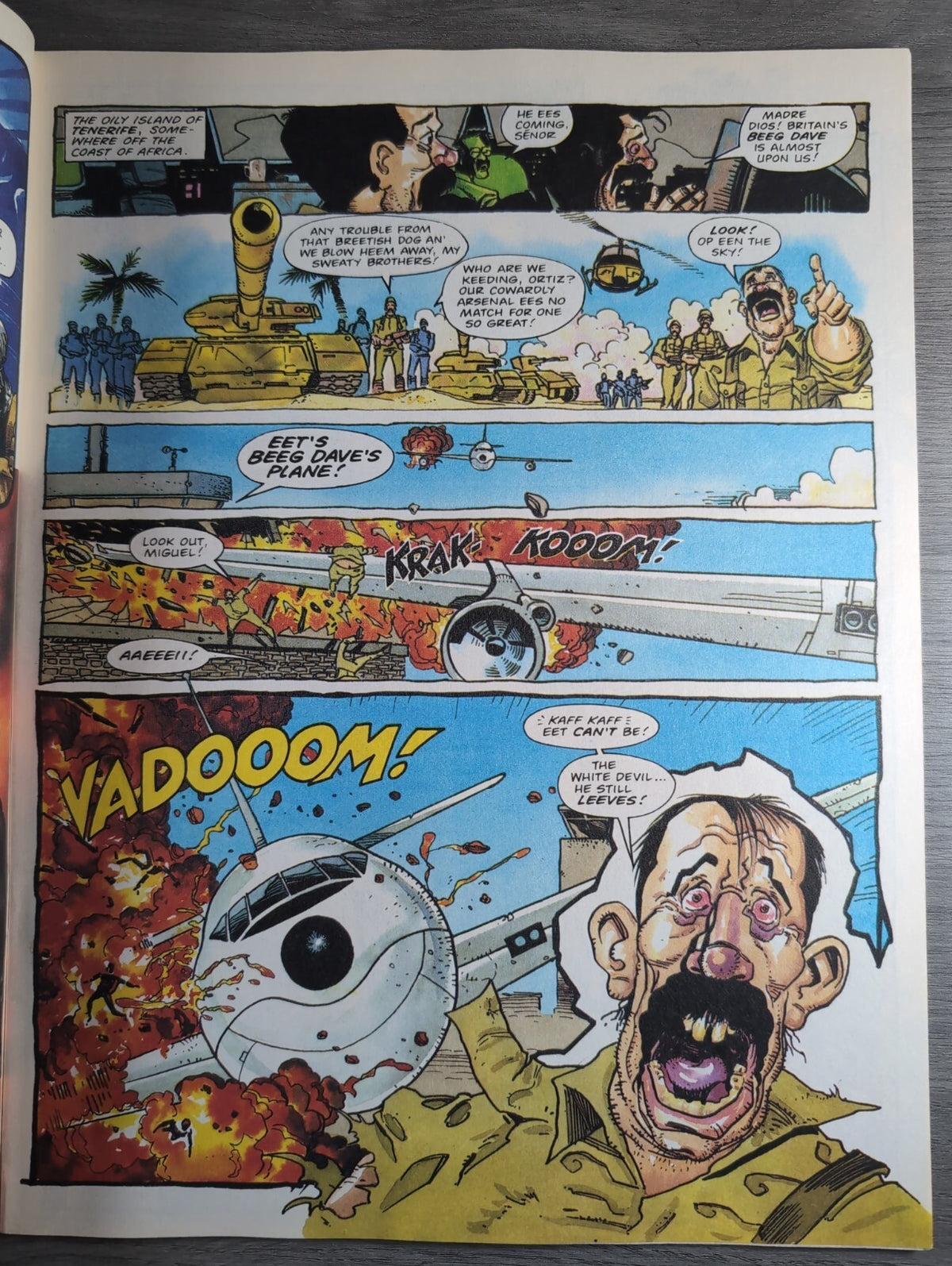 2000AD Prog 869 Featuring Judge Dredd Comic 8th Jan 1994 Vintage Retro Comic