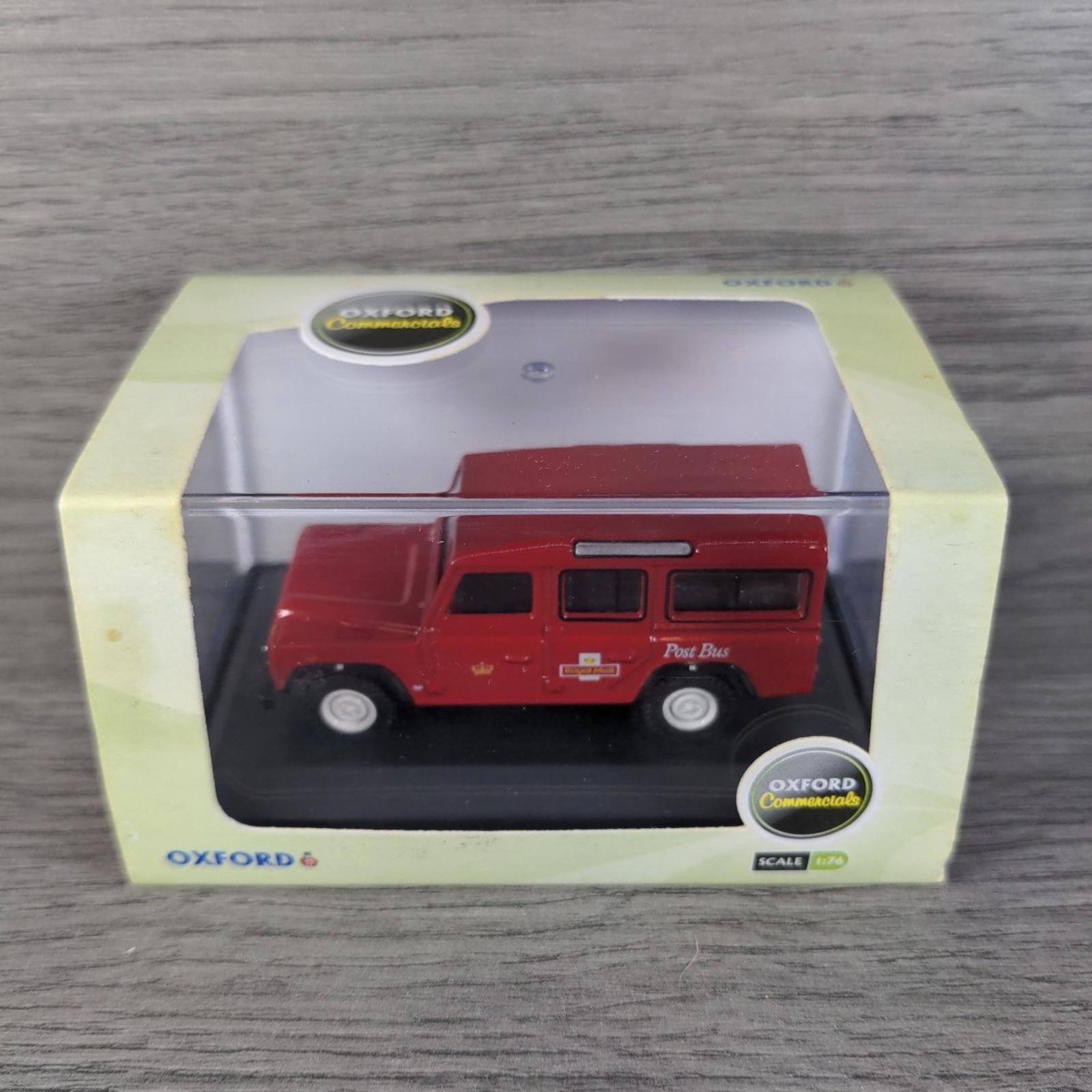 Oxford Commercials Royal Mail Land Rover Defender 1:76 Scale Die-Cast Model