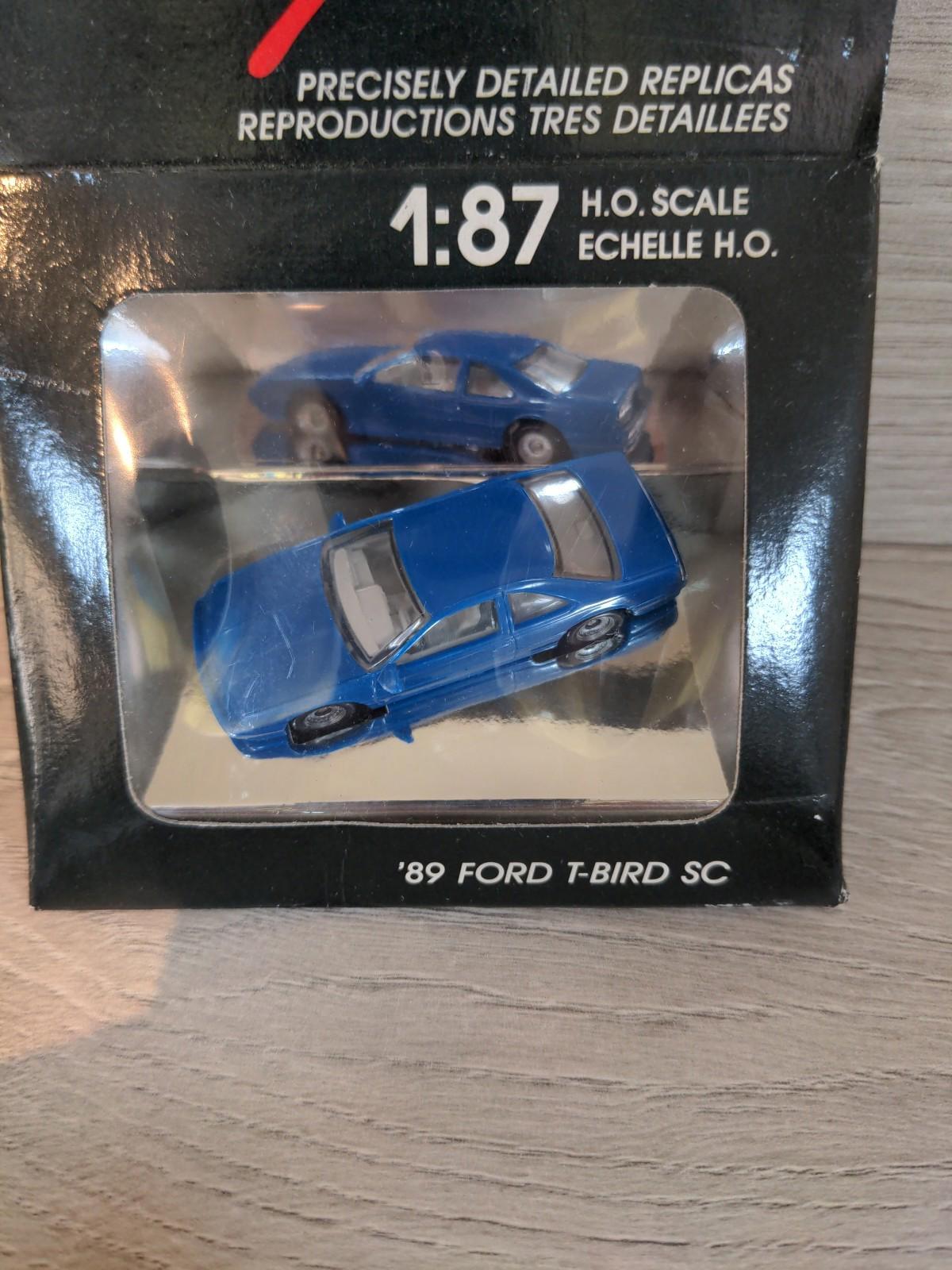 Monogram Mini Exacts 89 Ford T-Bird SC No 2032 Dicast Model Car 1:87 H.O Scale