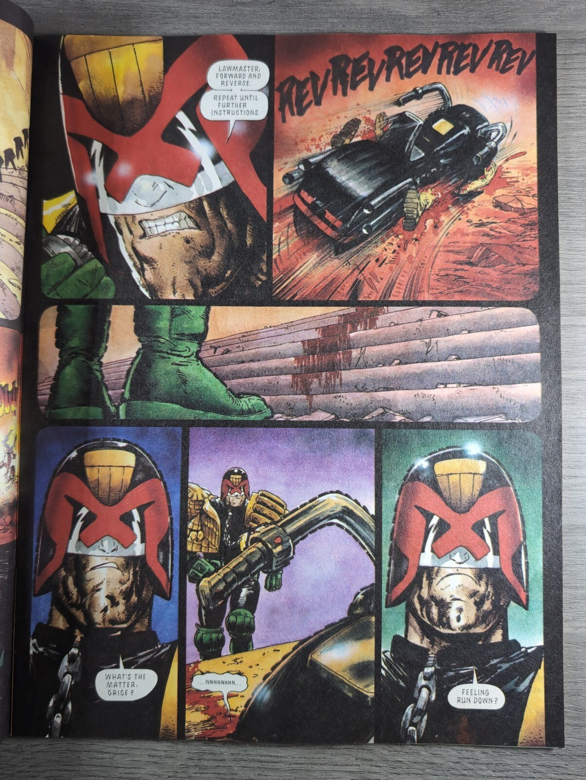 2000AD Prog 853 Featuring Judge Dredd Comic 18th Sept 1993 Vintage Retro Comic
