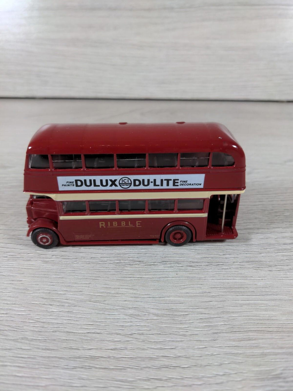 Exclusive First Editions Leyland PD1 Highbridge Ribble Dulux/Erwins Bus 15902