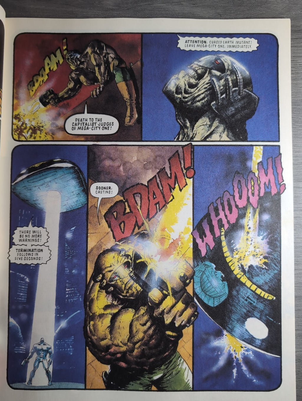 2000AD Prog 869 Featuring Judge Dredd Comic 8th Jan 1994 Vintage Retro Comic