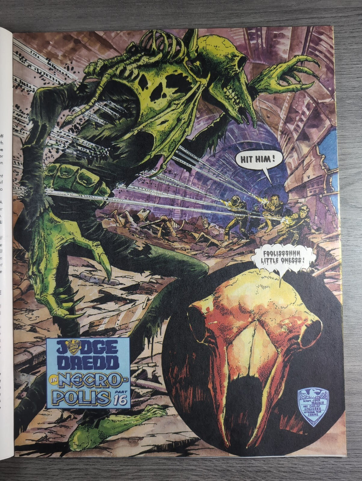2000AD Prog 689 Featuring Judge Dredd Comic 28th July 1990 Vintage Retro Comic
