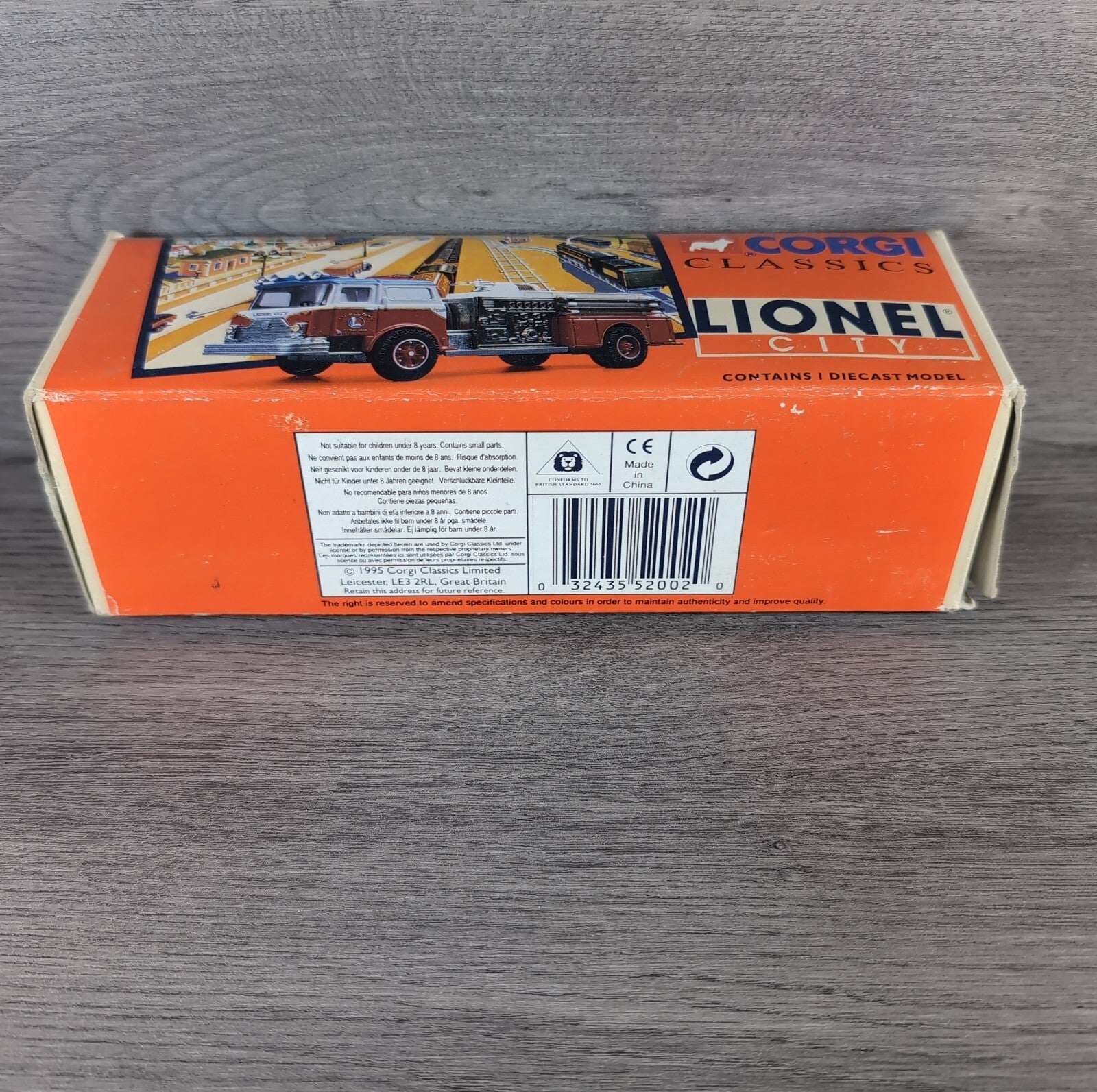 Corgi Classics 52002 Mack CF Pumper Lionel City Fire Co Die-Cast Model