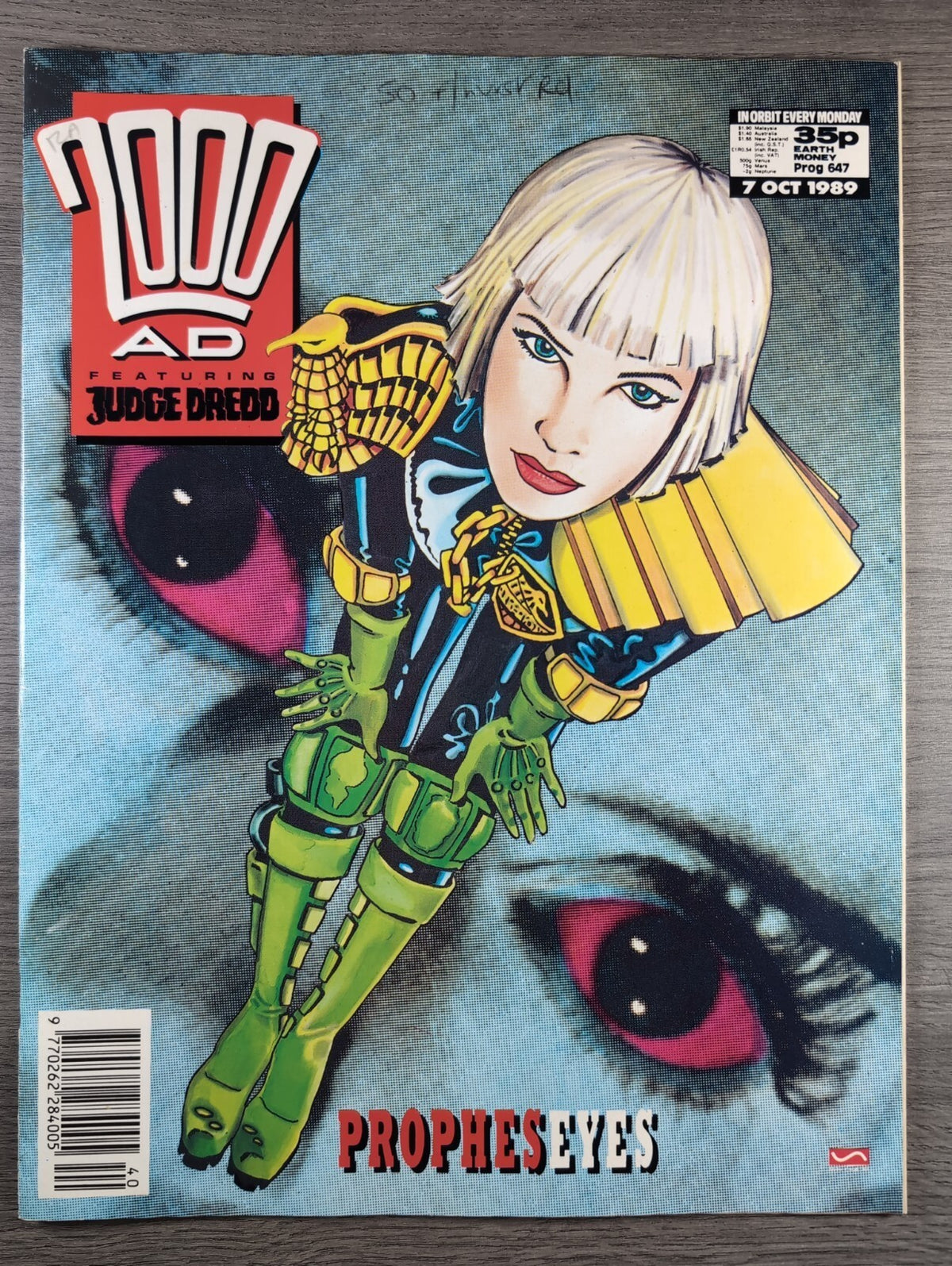 2000AD Prog 647 Featuring Judge Dread Comic 7th Oct 1989 Vintage Retro Comic - Retrorama UK