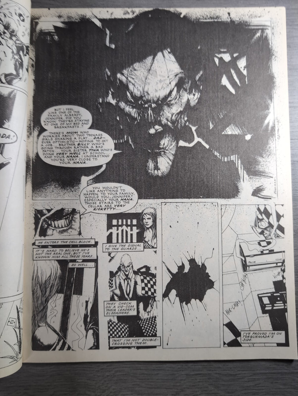 2000AD Prog 605 Featuring Judge Dread Comic 17th Dec 1988 Vintage Retro Comic