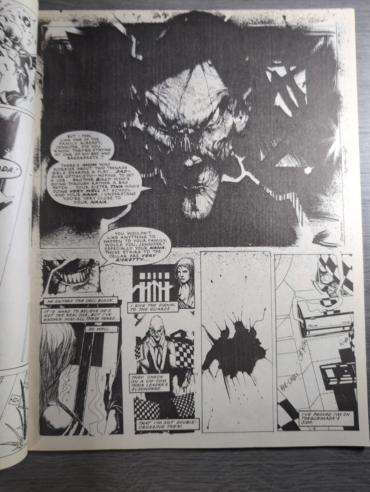 2000AD Prog 605 Featuring Judge Dread Comic 17th Dec 1988 Vintage Retro Comic