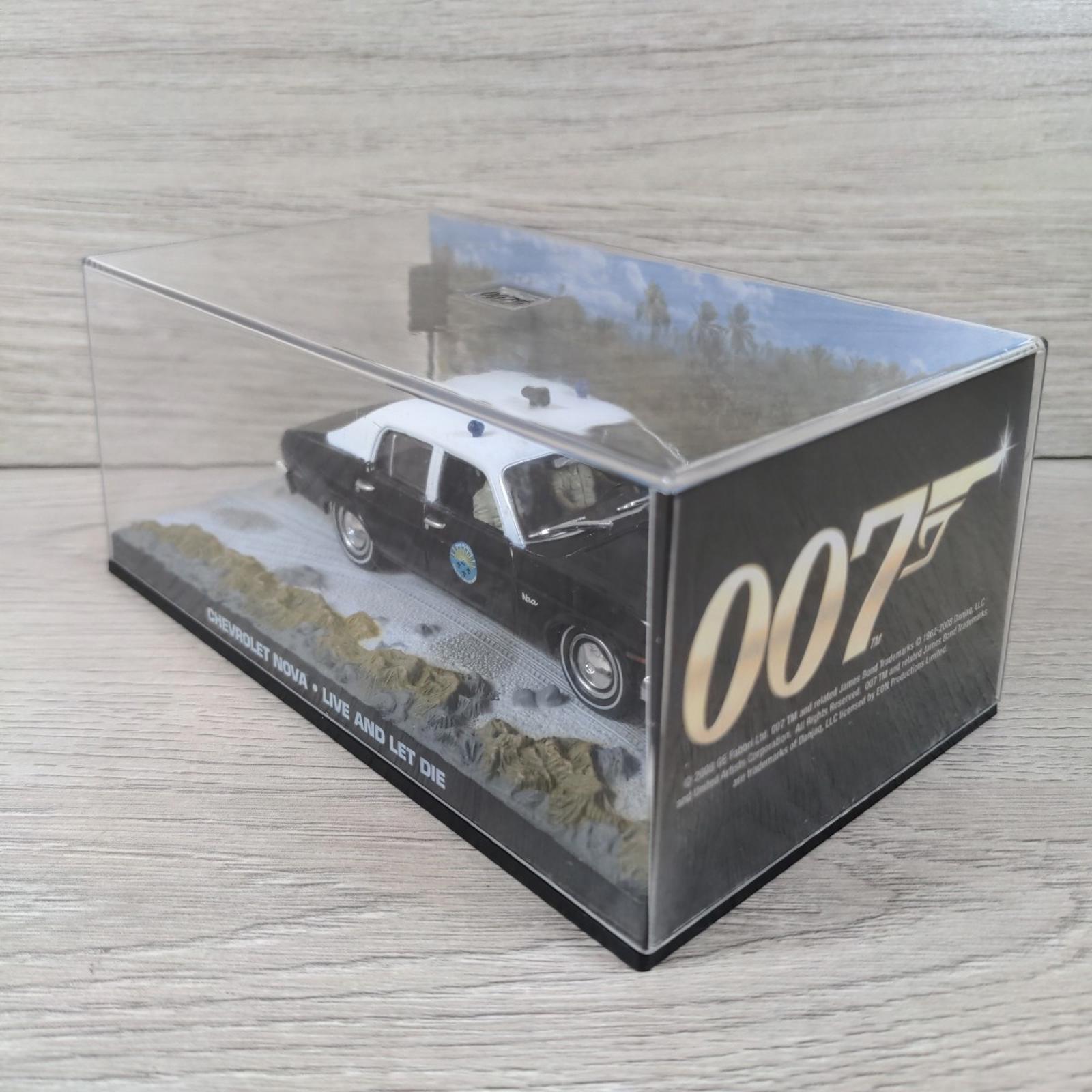 Eaglemoss James Bond 007 Chevrolet Nova Live And Let Die Diecast Car 1:43 Scale