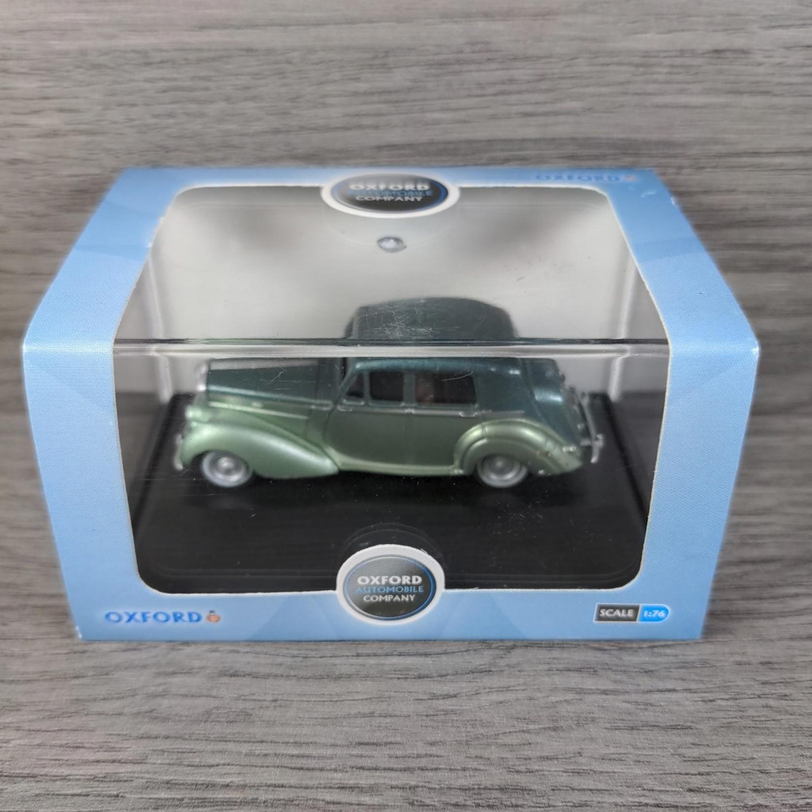 Oxford Automobile Company Green Bentley Mk VI 1:76 Scale Die-Cast Model - Retrorama UK