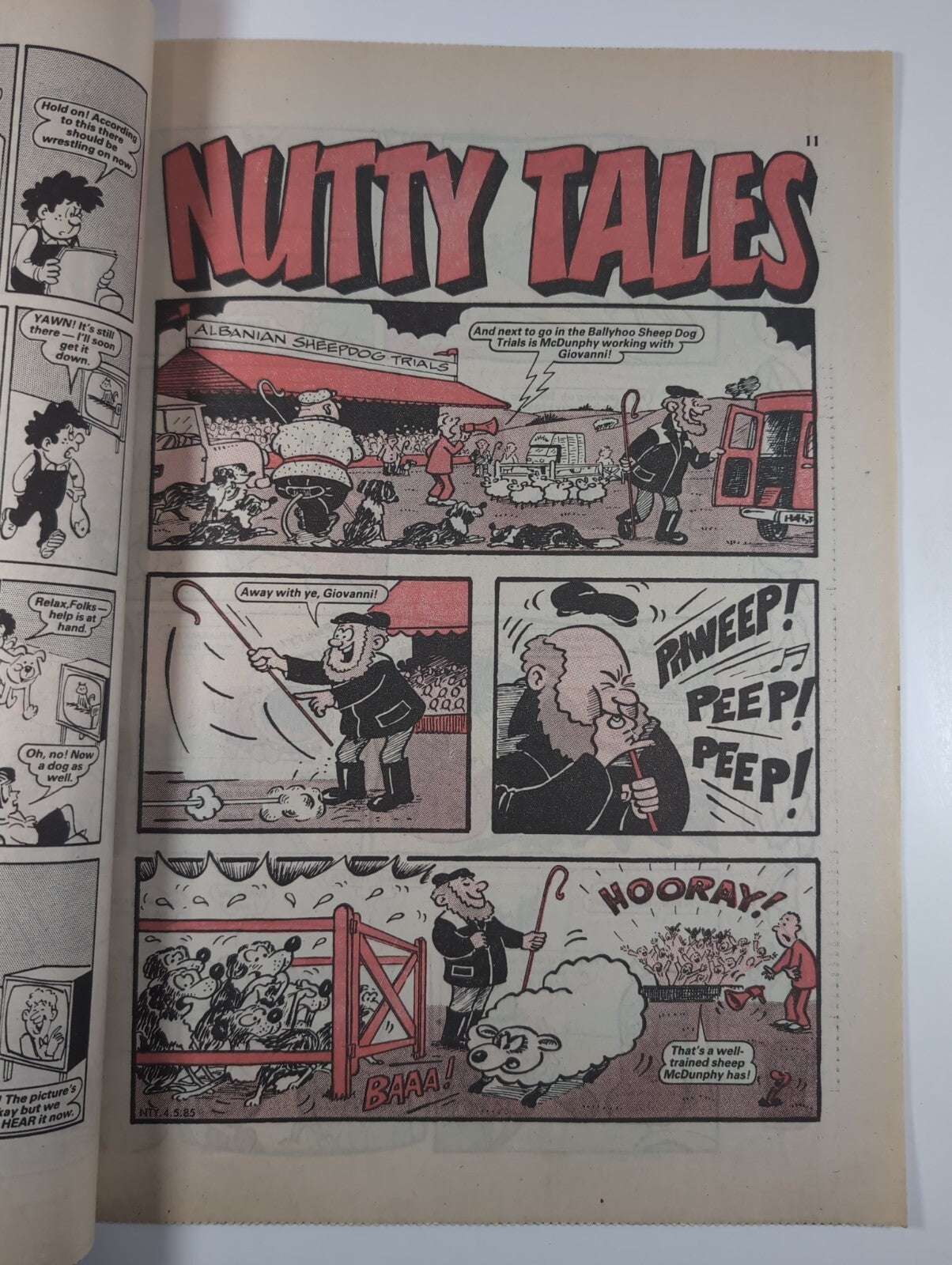 Nutty Comic Featuring Bananaman Issue No. 273 May 4th 1985 Vintage Retro Comic