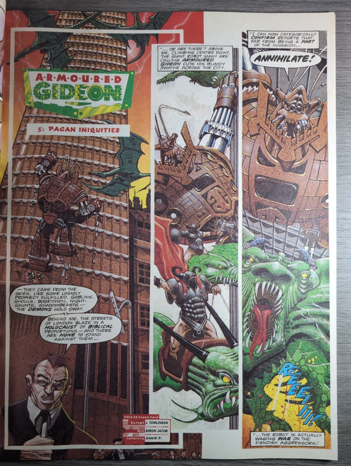 2000AD Prog 833 Featuring Judge Dredd Comic 1st May 1993 Vintage Retro Comic