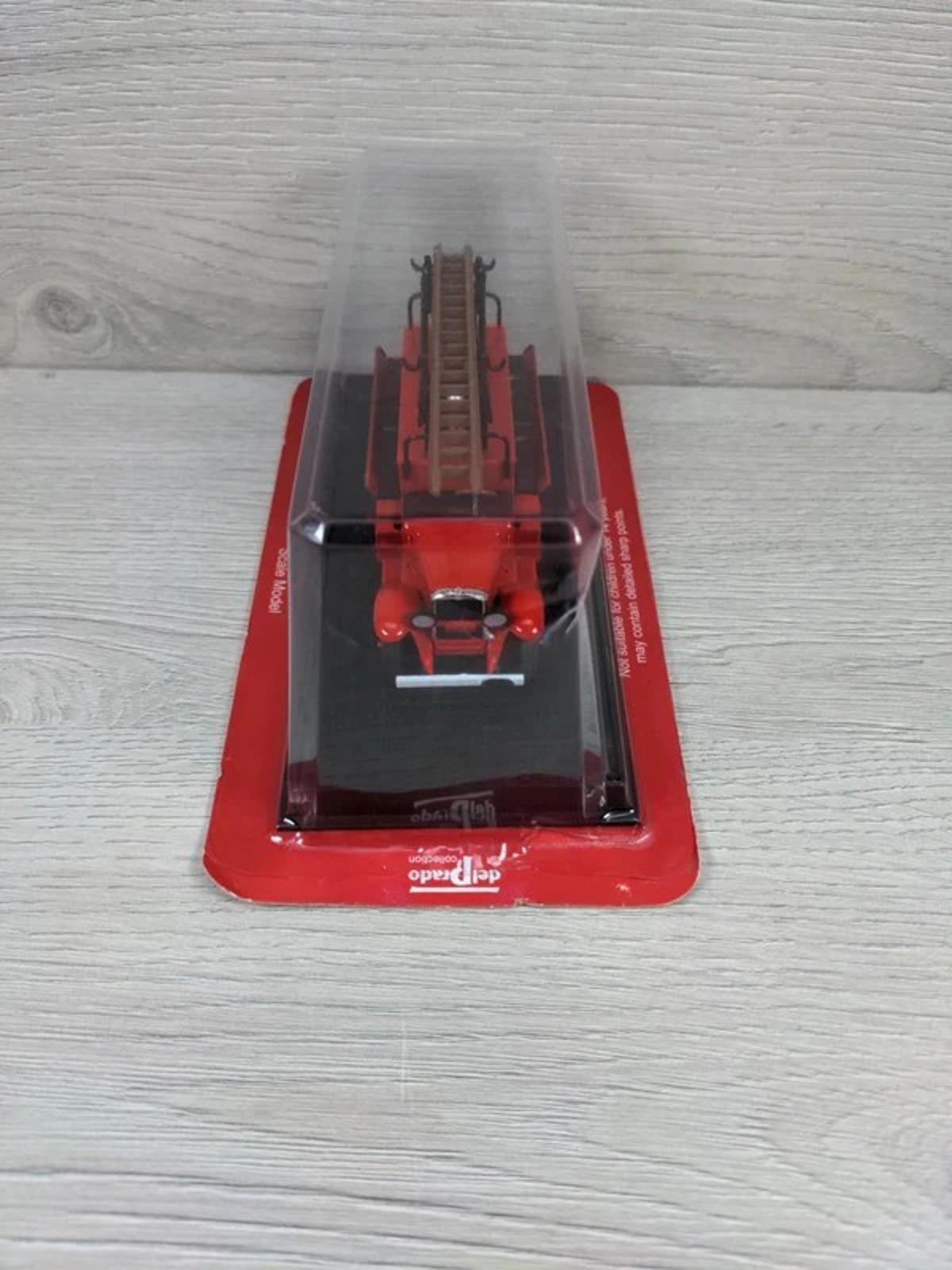 Del Prado Diecast 1929 Fire Engine Chevrolet 1:50 Scale Model