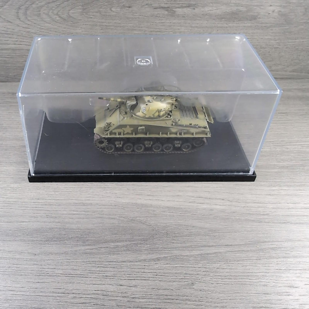 Dragon Armor M4A3 105mm HVSS 713th Tank Battalion Okinawa 1945 1:72 Scale Model