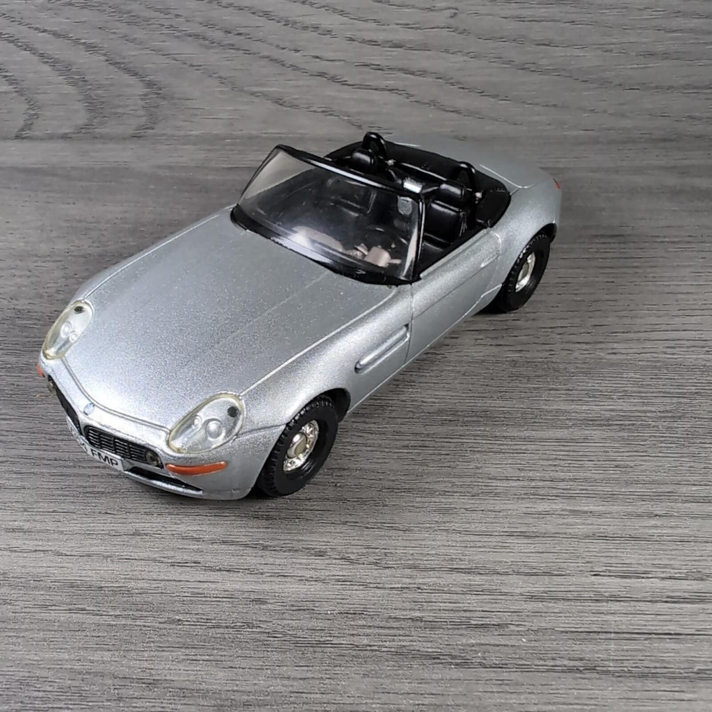 Corgi James Bond 007 BMW Z8 05001 The World Is Not Enough Die-Cast Model