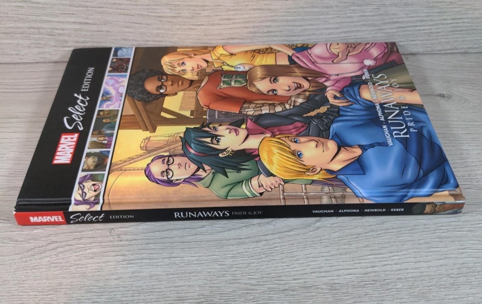 Marvel Comics Select Edition Runaways Pride & Joy Hardcover Graphic Novel - Retrorama UK