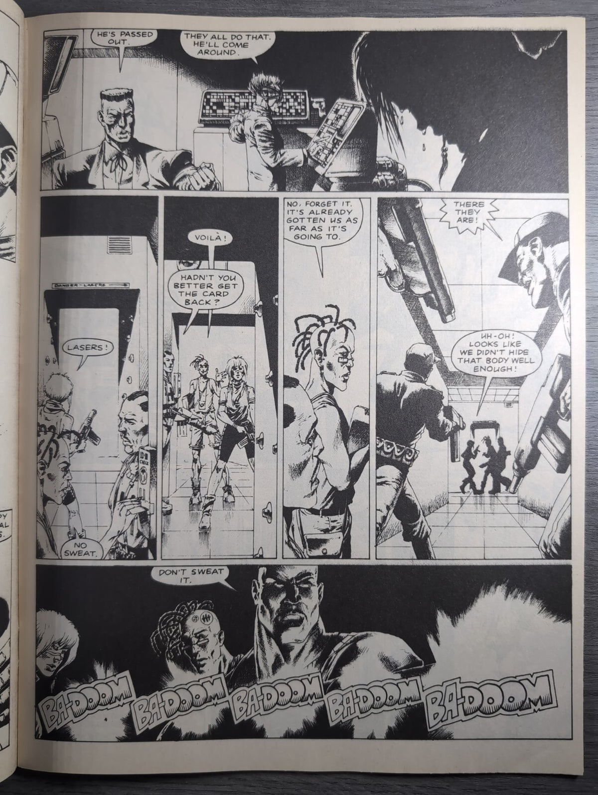 2000AD Prog 683 Featuring Judge Dredd Comic 16th June 1990 Vintage Retro Comic