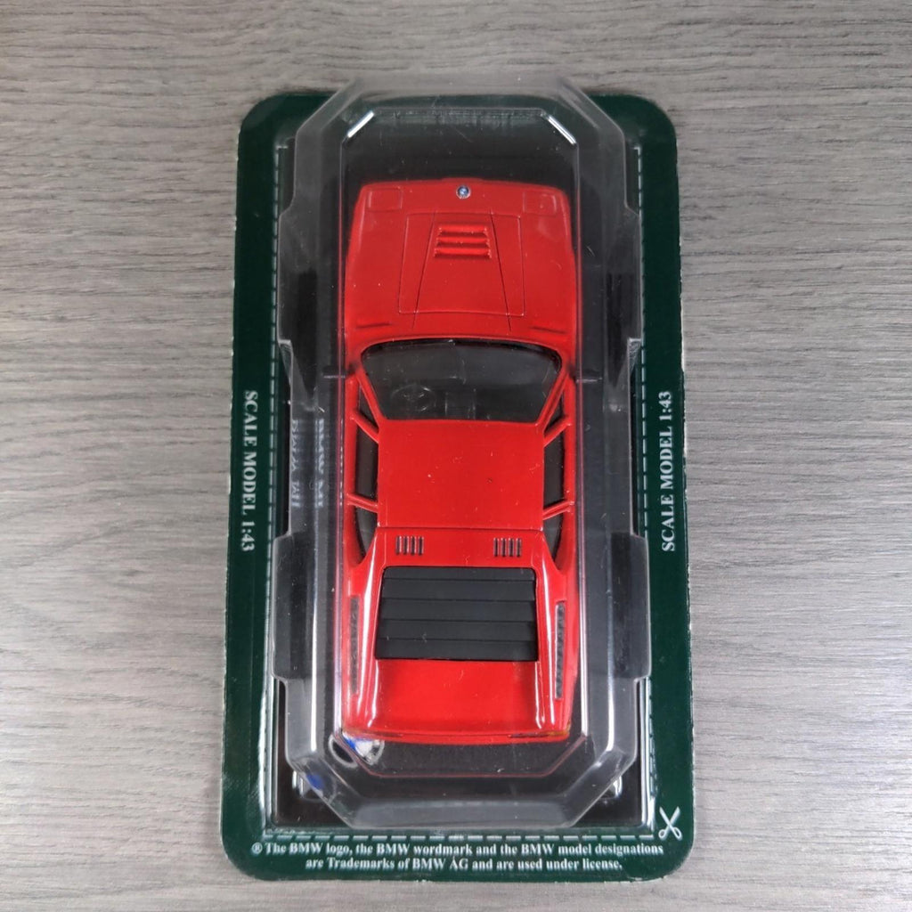 Del Prado Ultimate Car Collection BMW M1  1:43 Scale Die-Cast Model