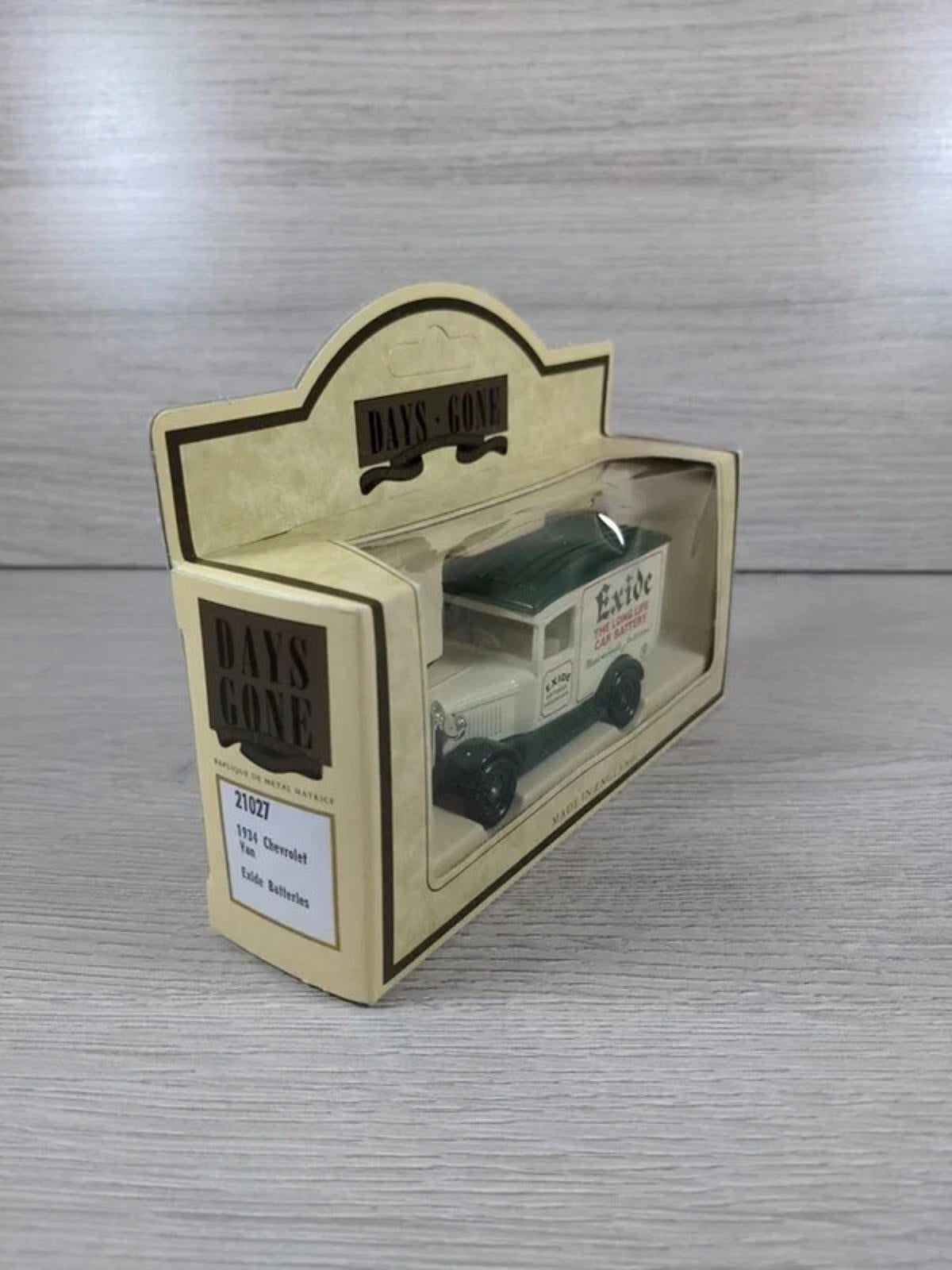 Lledo Days Gone 1934 Chevrolet Van Exide Batteries 21027 Diecast Model Van - Retrorama UK