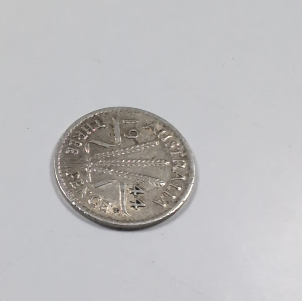 1944 George VI Sterling Silver 3D Threepence Coin Australia Vintage Coin