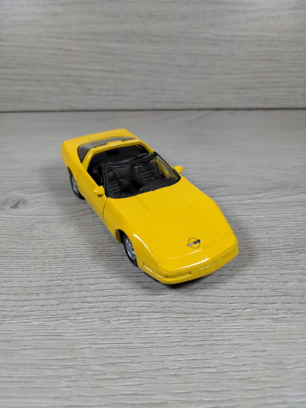 Maisto Supercar Collection Corvette ZR1 - 1:40 Scale Diecast Model - Retrorama UK
