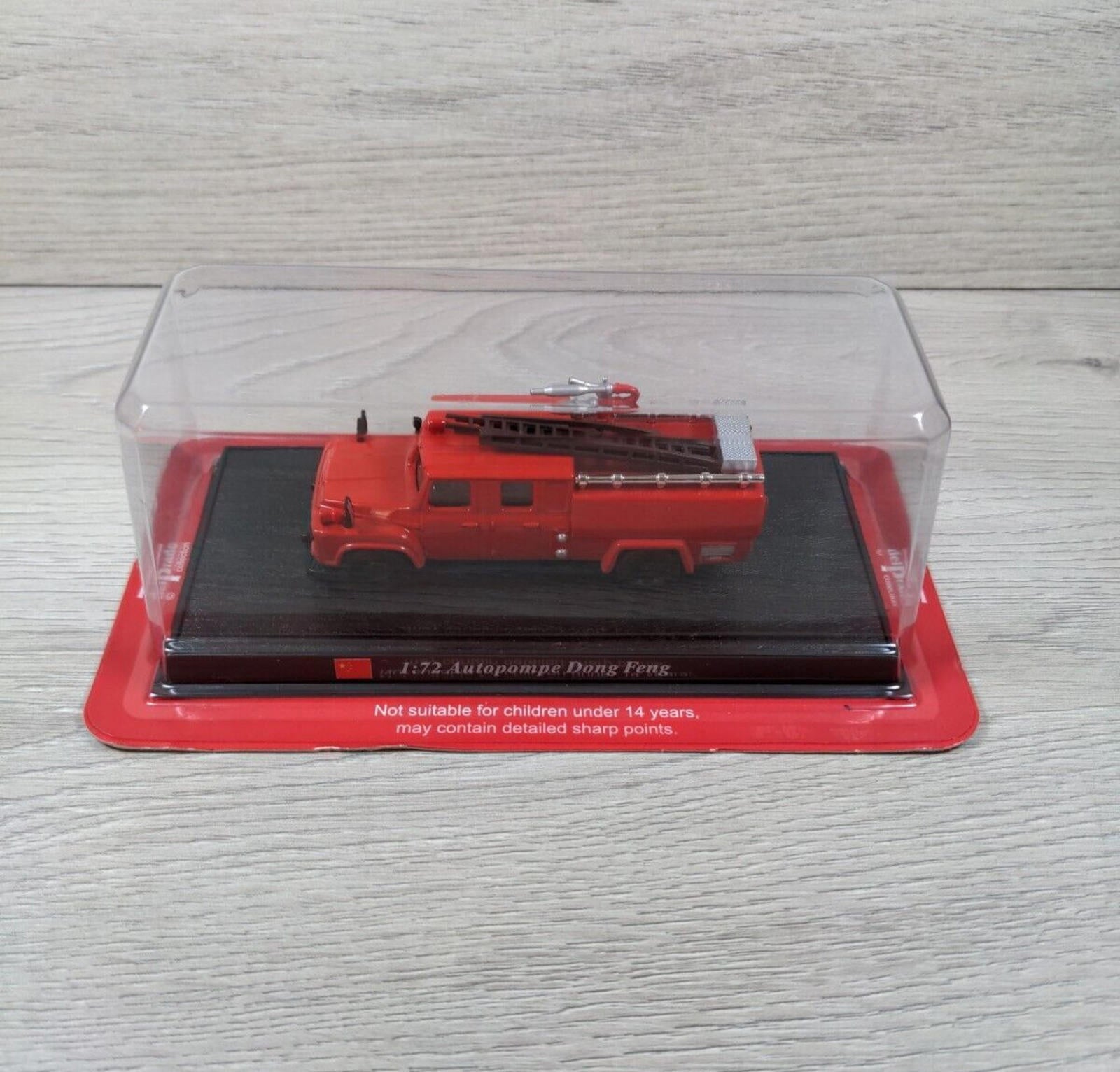 Del Prado Fire Engines of the World Autopompe Dong Feng 1:72 Scale Model Only - Retrorama UK