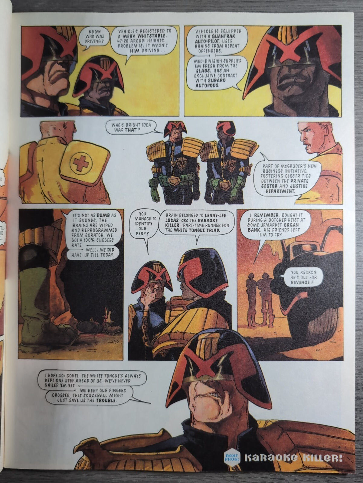 2000AD Prog 856 Featuring Judge Dredd Comic 9th Oct 1993 Vintage Retro Comic