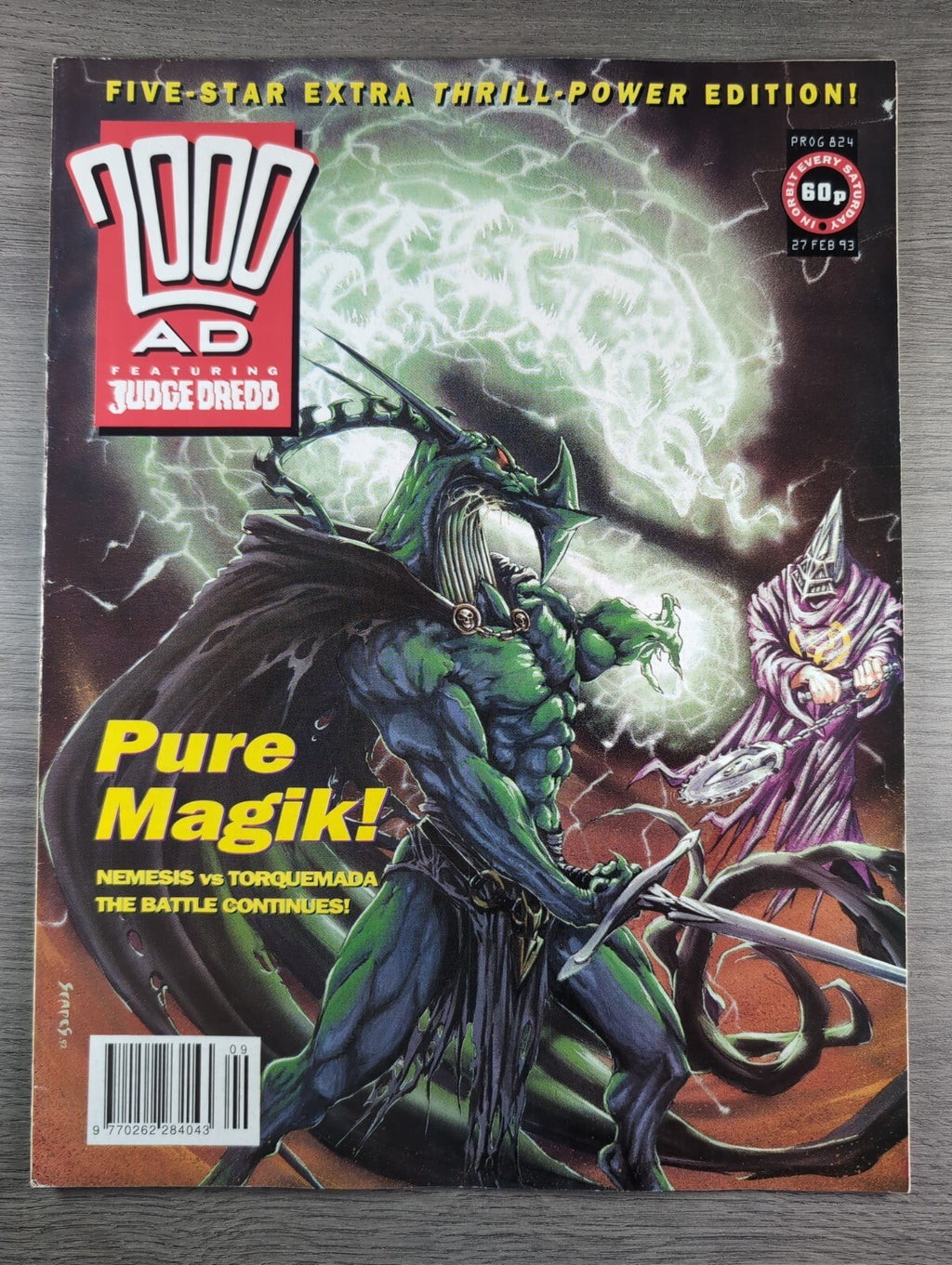 2000AD Prog 824 Featuring Judge Dredd Comic 27th Feb 1993 Vintage Retro Comic