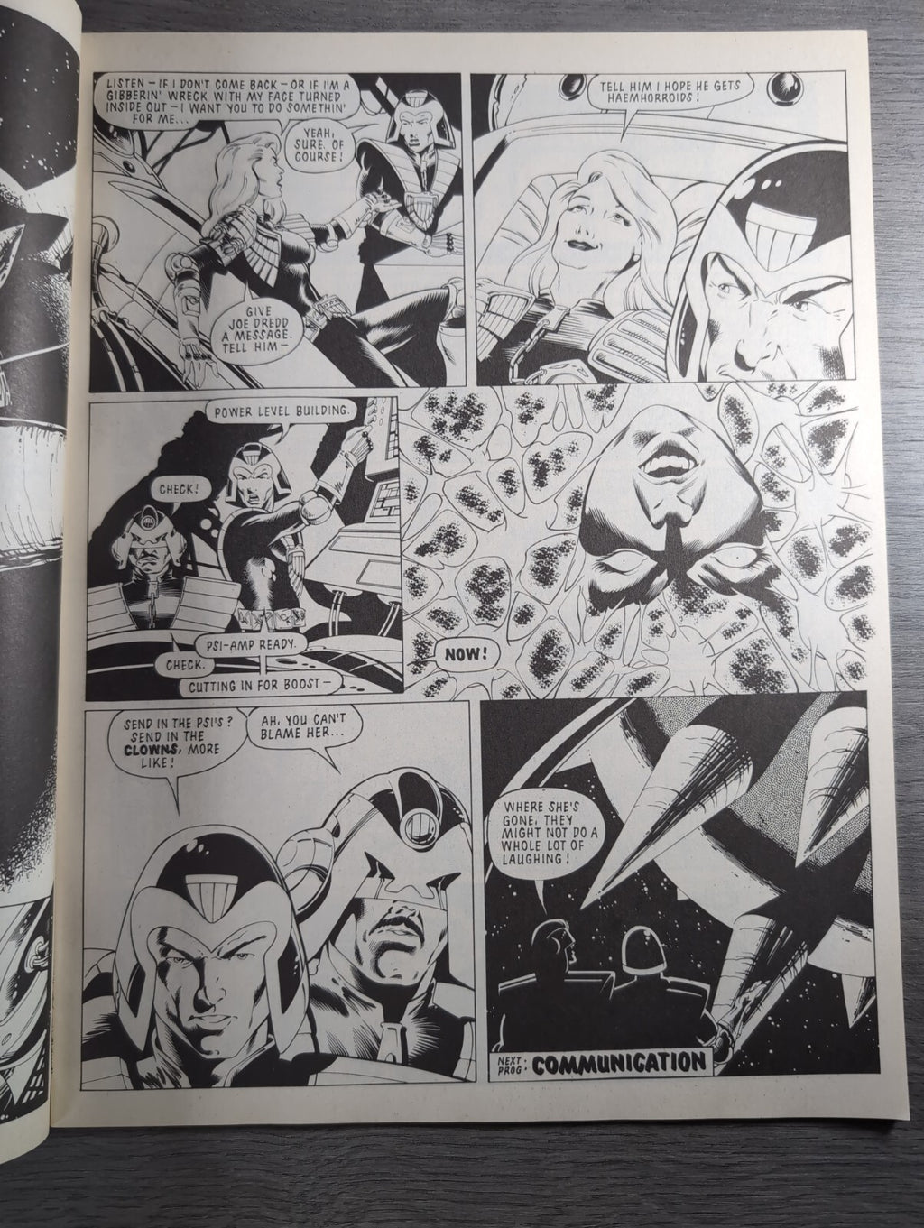 2000AD Prog 607 Featuring Judge Dread Comic 31st Dec 1988 Vintage Retro Comic
