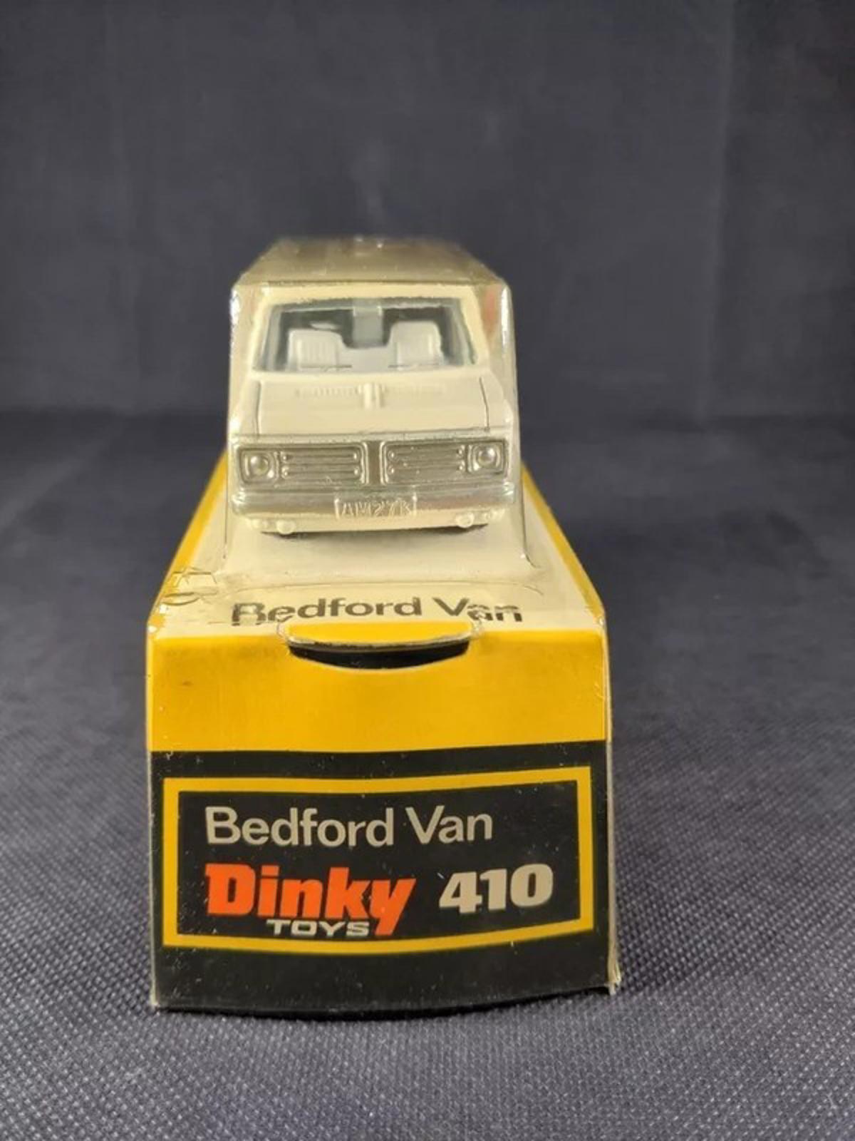 Dinkiy Toys Speedwheels 410 Diecast Model Bedford Van