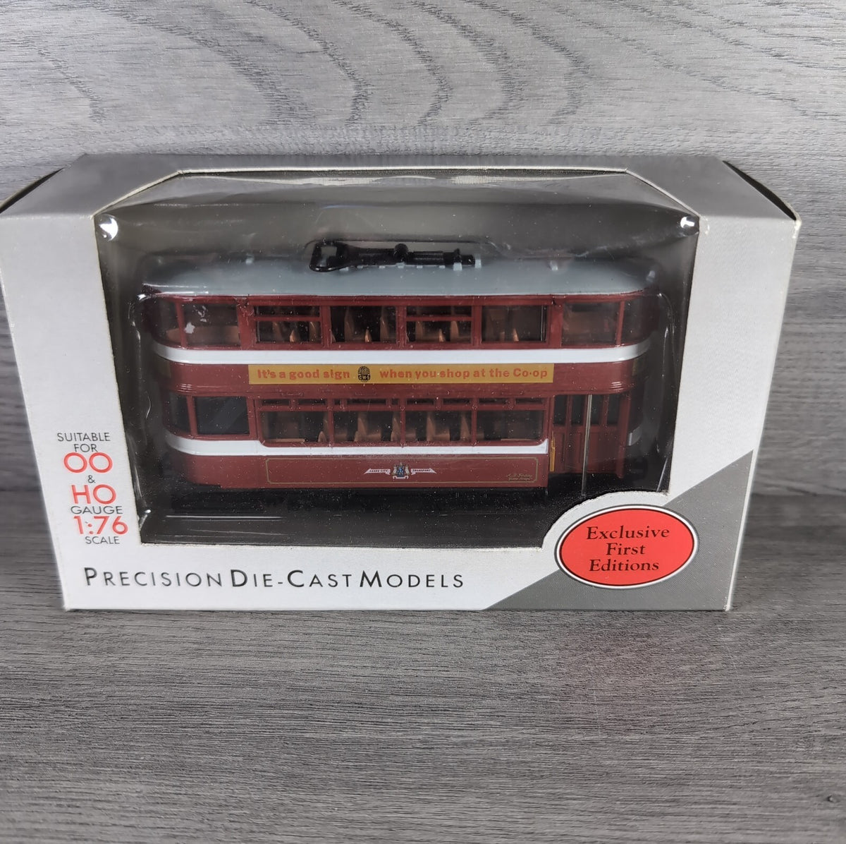 Exclusive First Editions EFE Leeds Transport C.W.S Tram 13402 Die-Cast Model - Retrorama UK