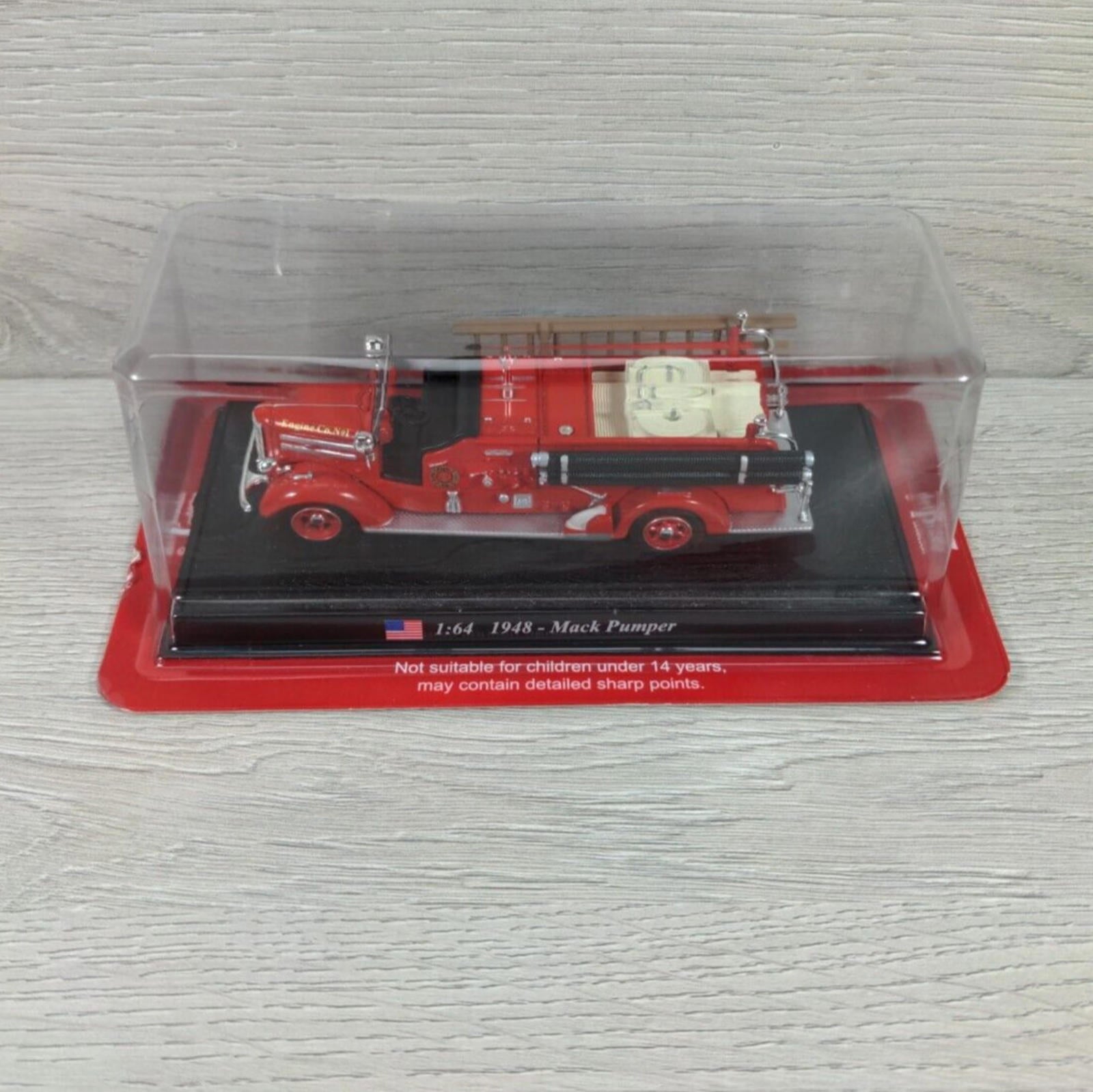 Del Prado Fire Engines of the World 1:64 1948 - Mack Pumper Diecast Model
