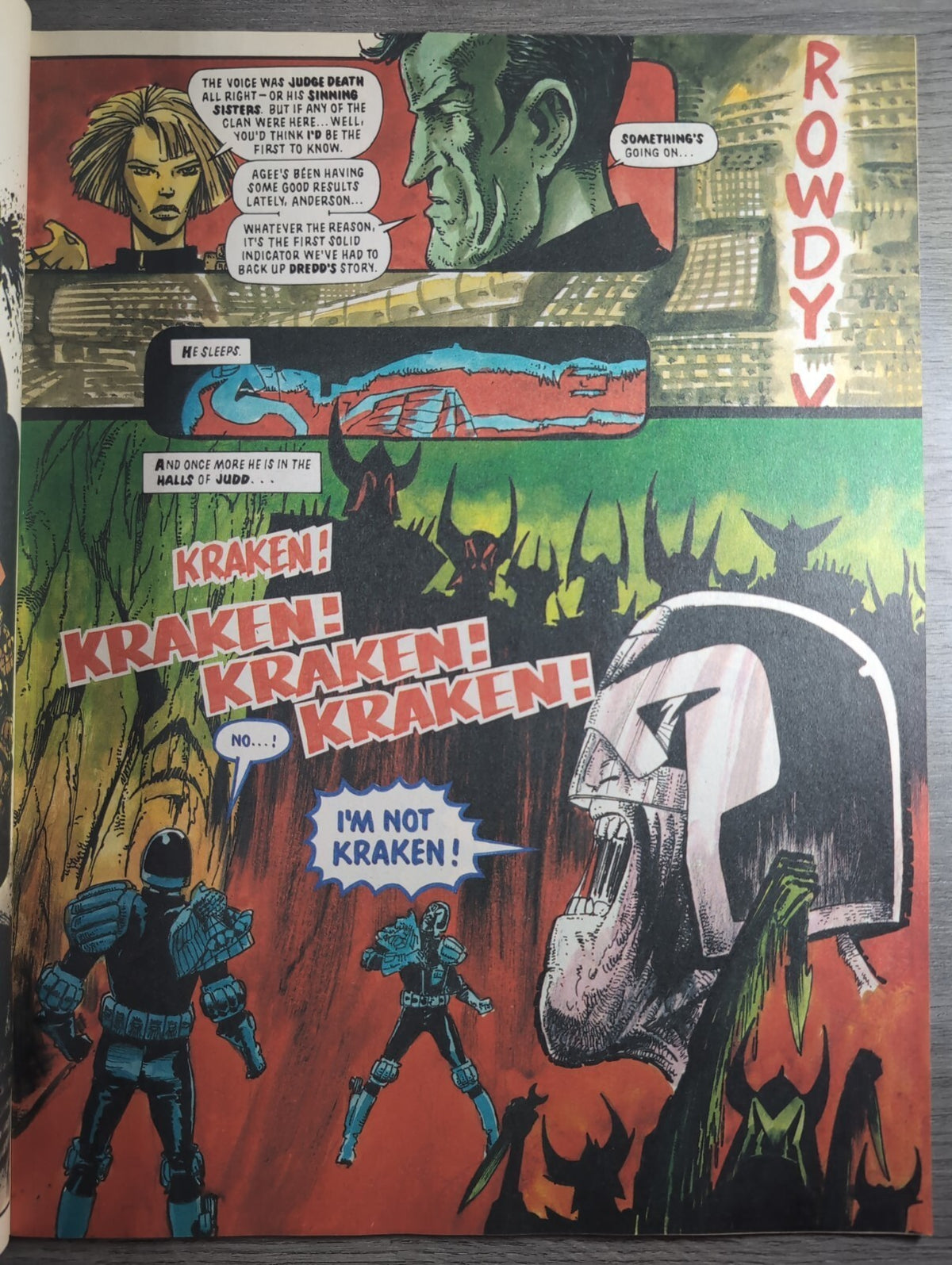 2000AD Prog 676 Featuring Judge Dredd Comic 28th April 1990 Vintage Retro Comic