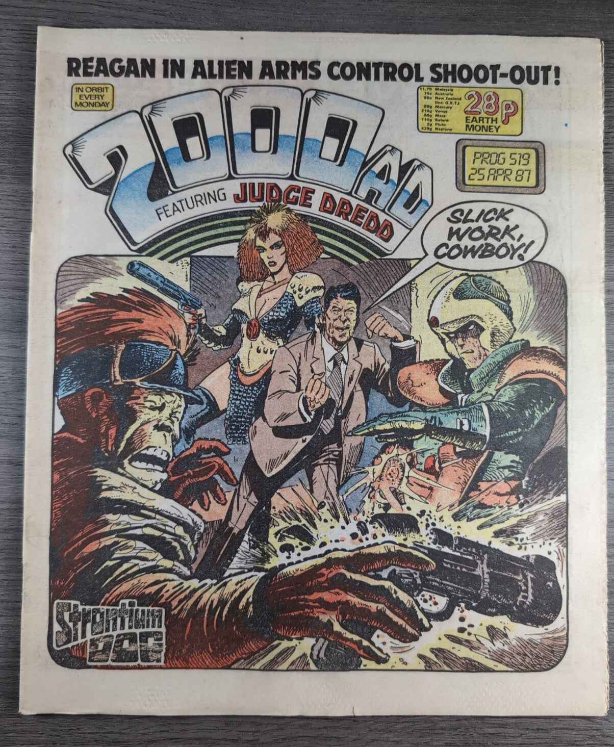 2000AD Prog 519 Featuring Judge Dread Comic 25th April 1987 Vintage Retro Comic
