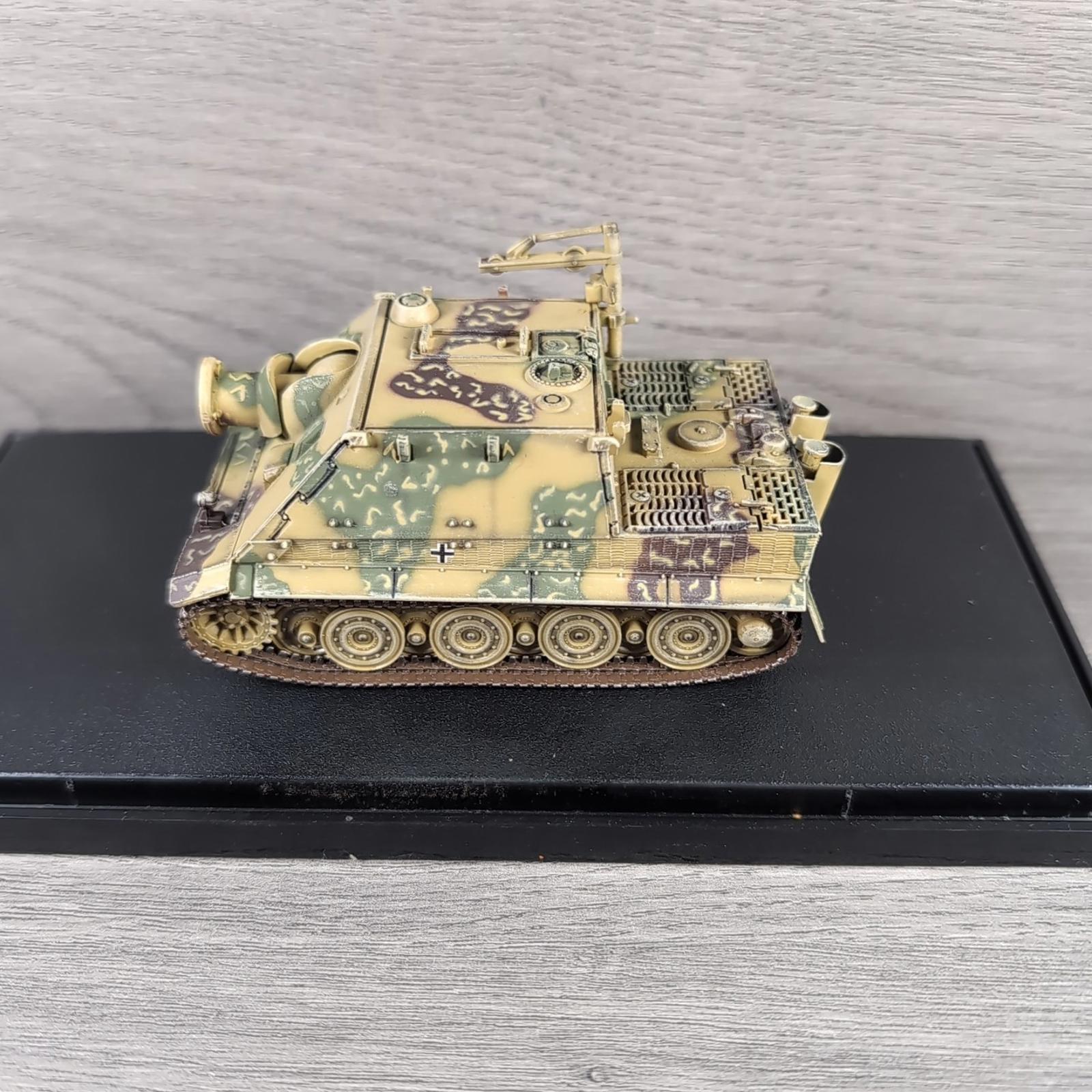 Dragon Armor Sturmtiger 38cm RW6 Germany March 1945 1:72 Scale Model 60114