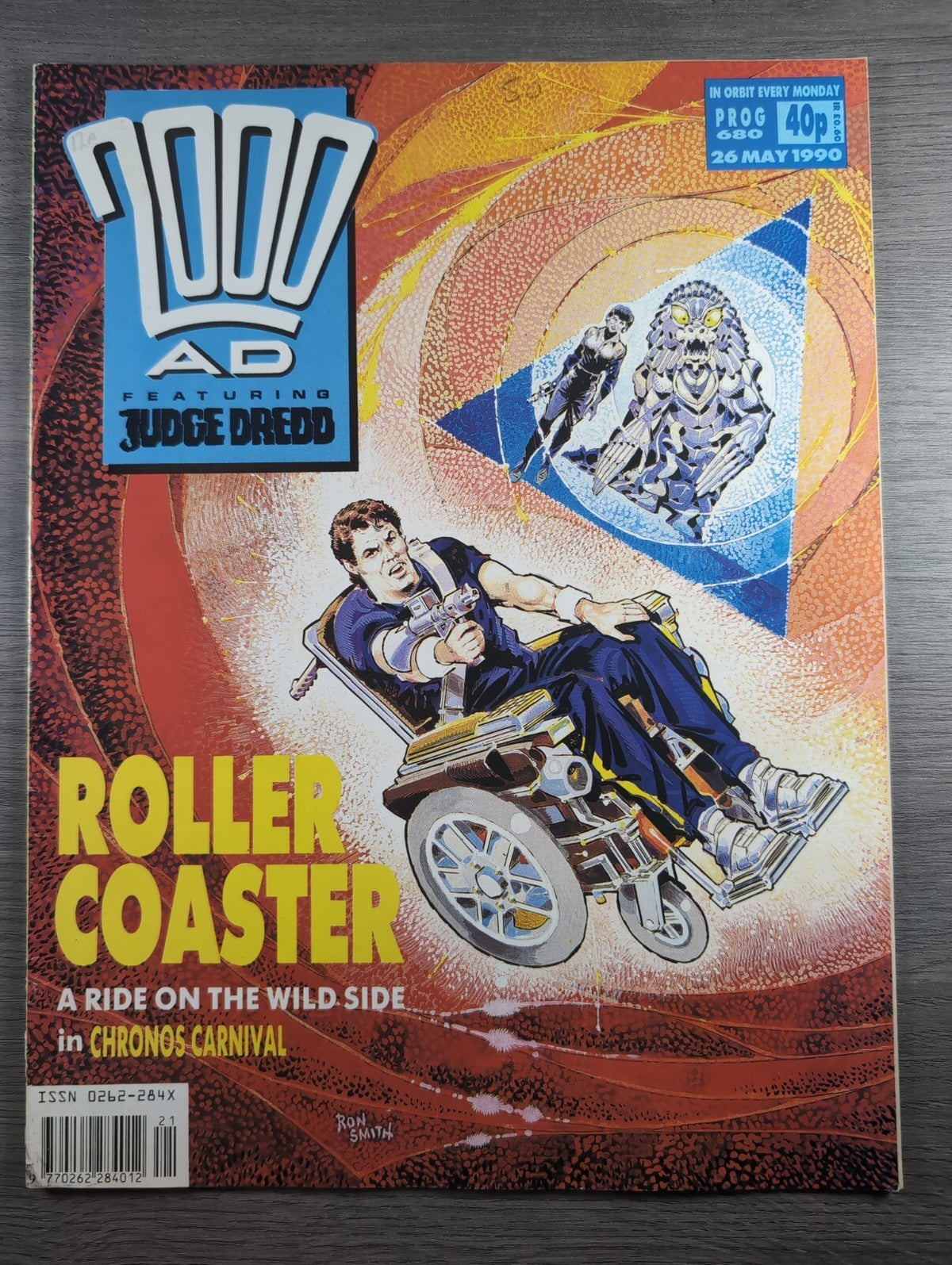 2000AD Prog 680 Featuring Judge Dredd Comic 26th May 1990 Vintage Retro Comic