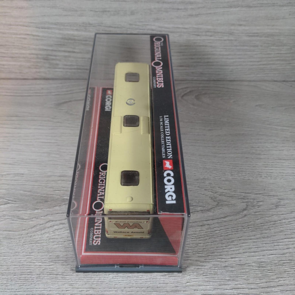 Corgi Original Omnibus 43801 Plaxton Excalibur Wallace Arnold Die-Cast Model