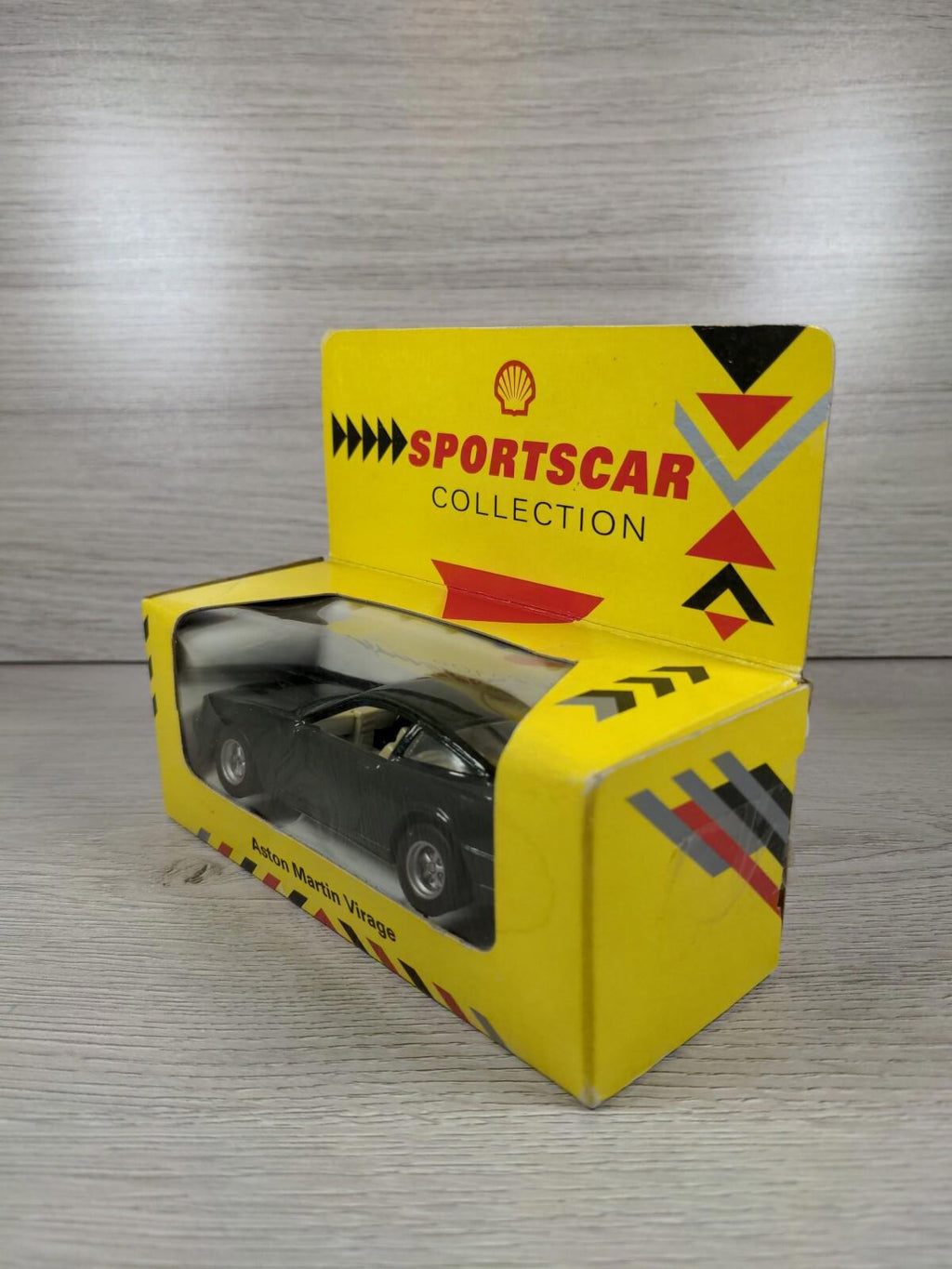 Shell Garage Sports Car Collection Aston Martin Virage Dicast Car Vintage Retro - Retrorama UK
