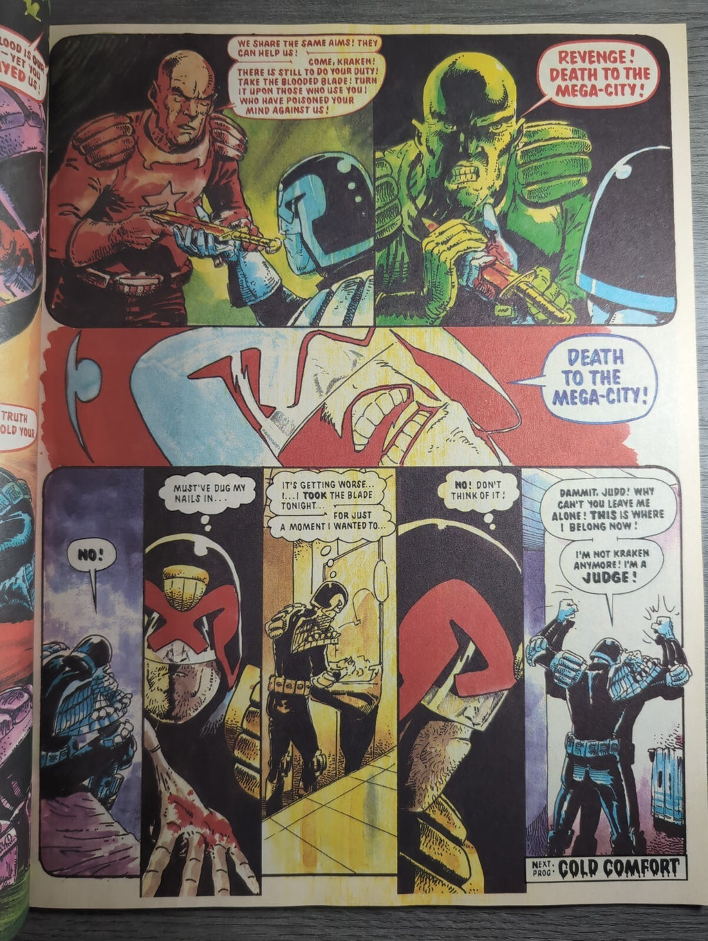 2000AD Prog 676 Featuring Judge Dredd Comic 28th April 1990 Vintage Retro Comic