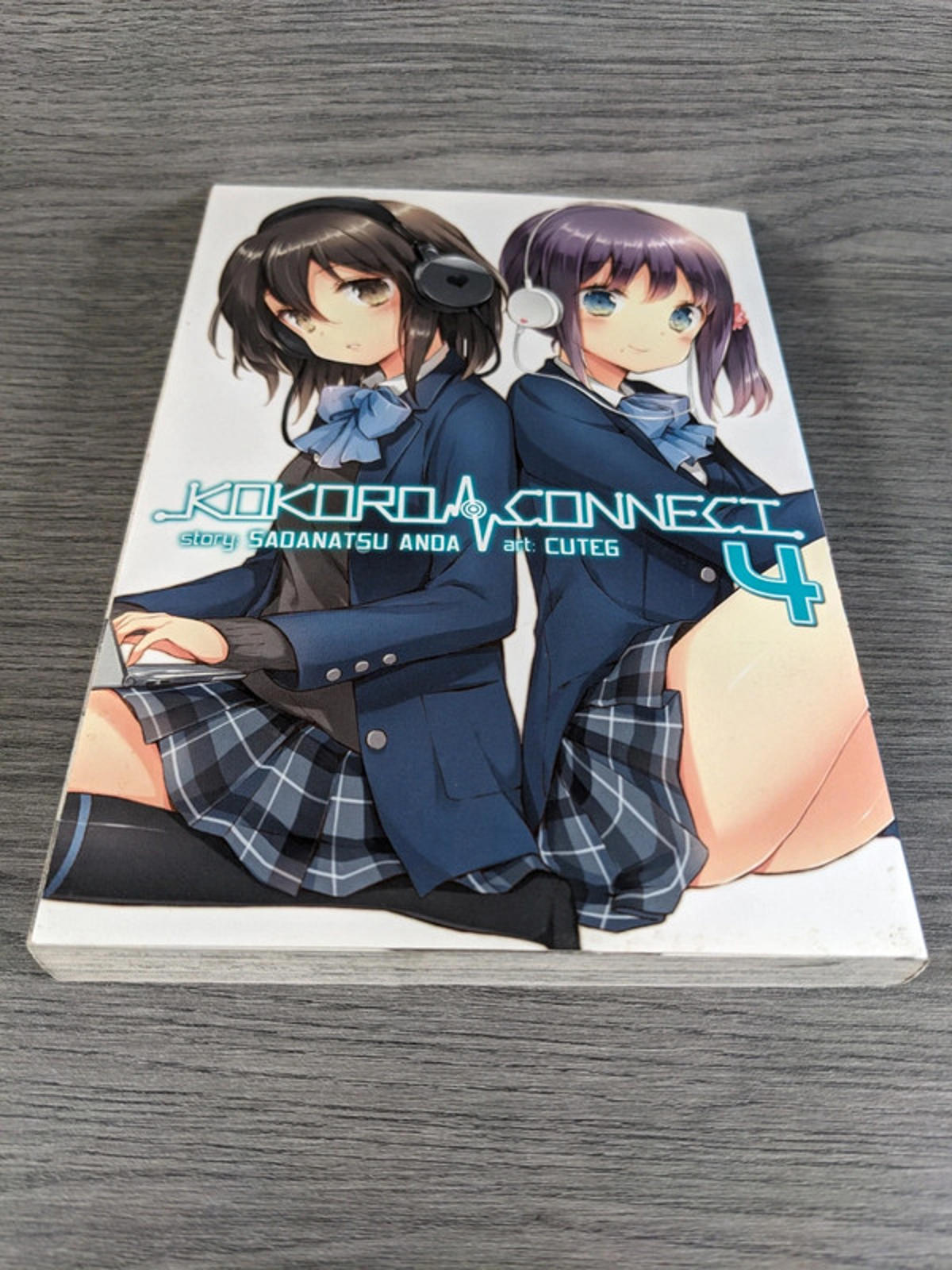 Kokoro Connect Vol. 4 by Anda Sadanatsu Manga Paperback Book 2015